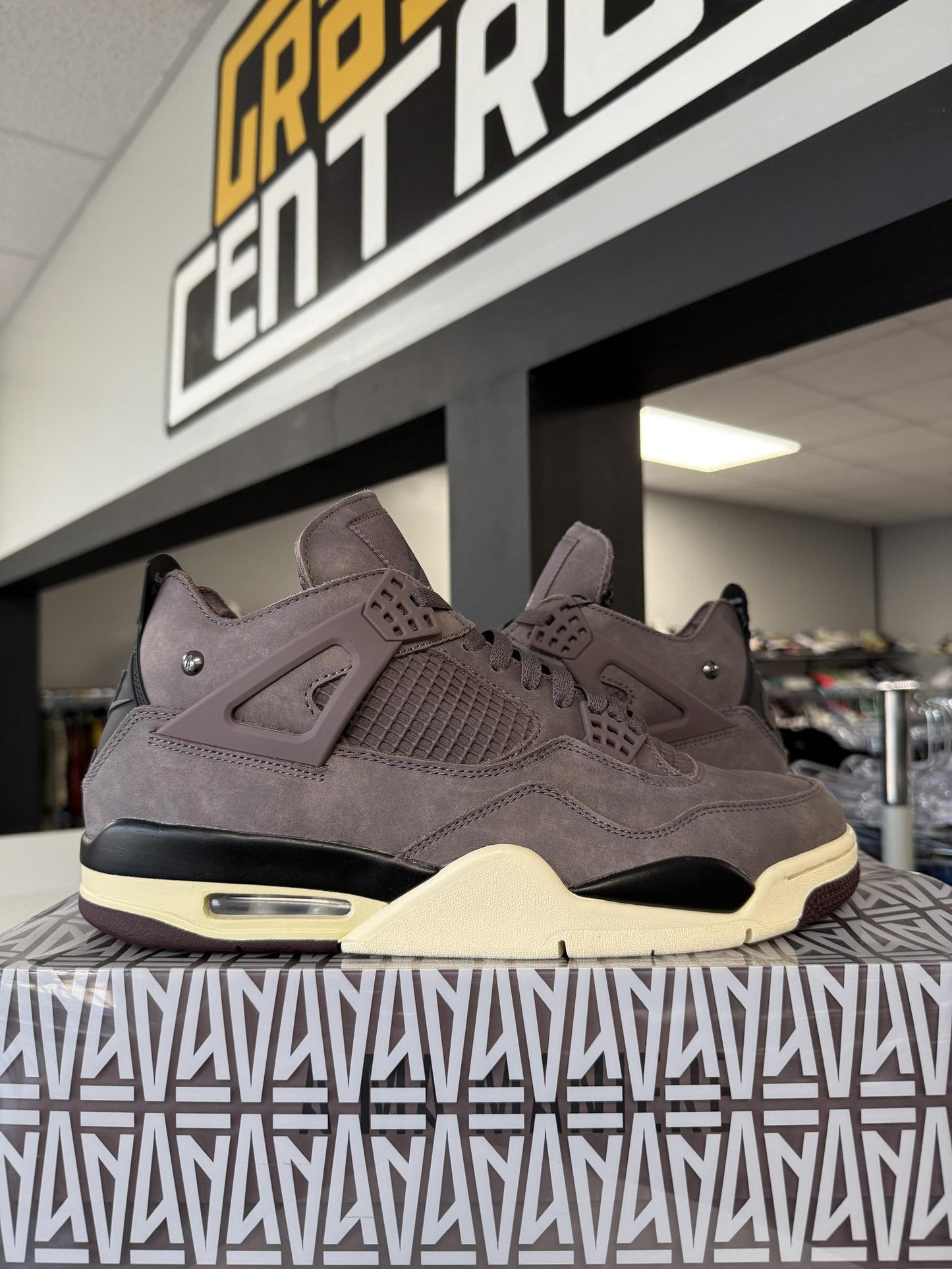 Jordan 4 "A Ma Maniere" Used Size 10.5