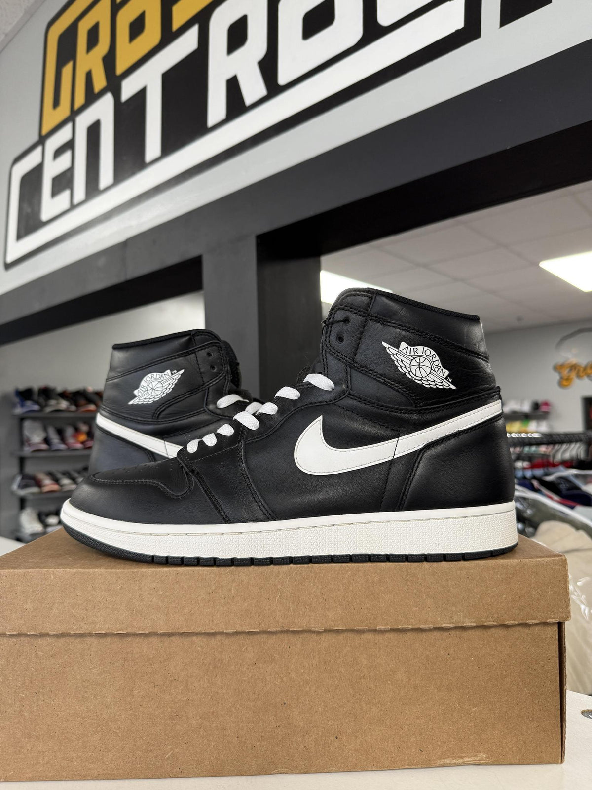 Jordan 1 "Black White" Used Size 12