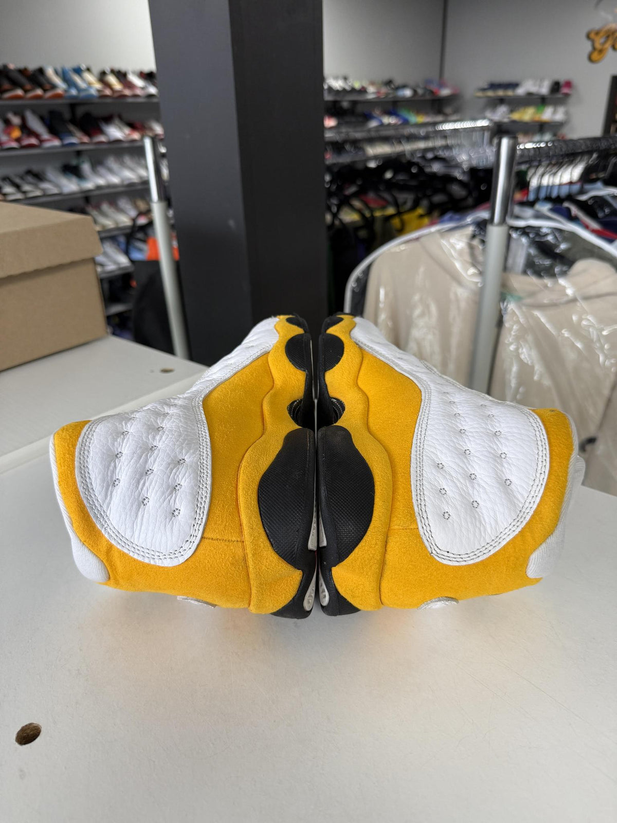 Jordan 13 "Del Sol" Used Size 6Y/7.5W