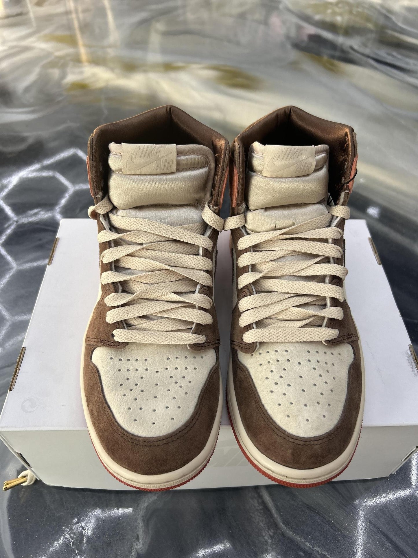 Jordan 1 High "Dusted Clay" Used Size 6.5Y/8W