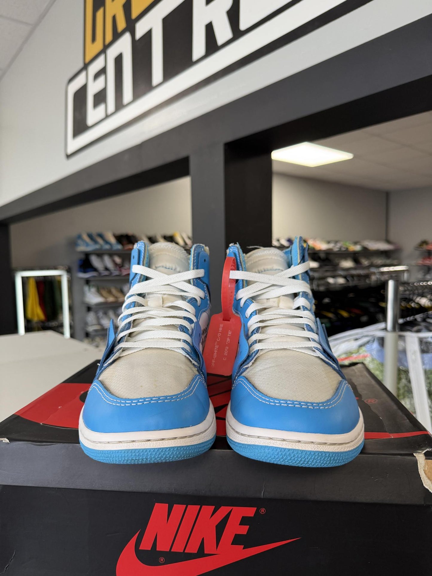 Jordan 1 x Off White "UNC" Used Size 9.5