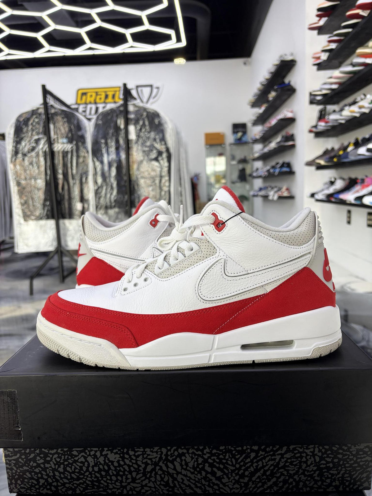 Jordan 3 "Tinker Red" Used Size 12
