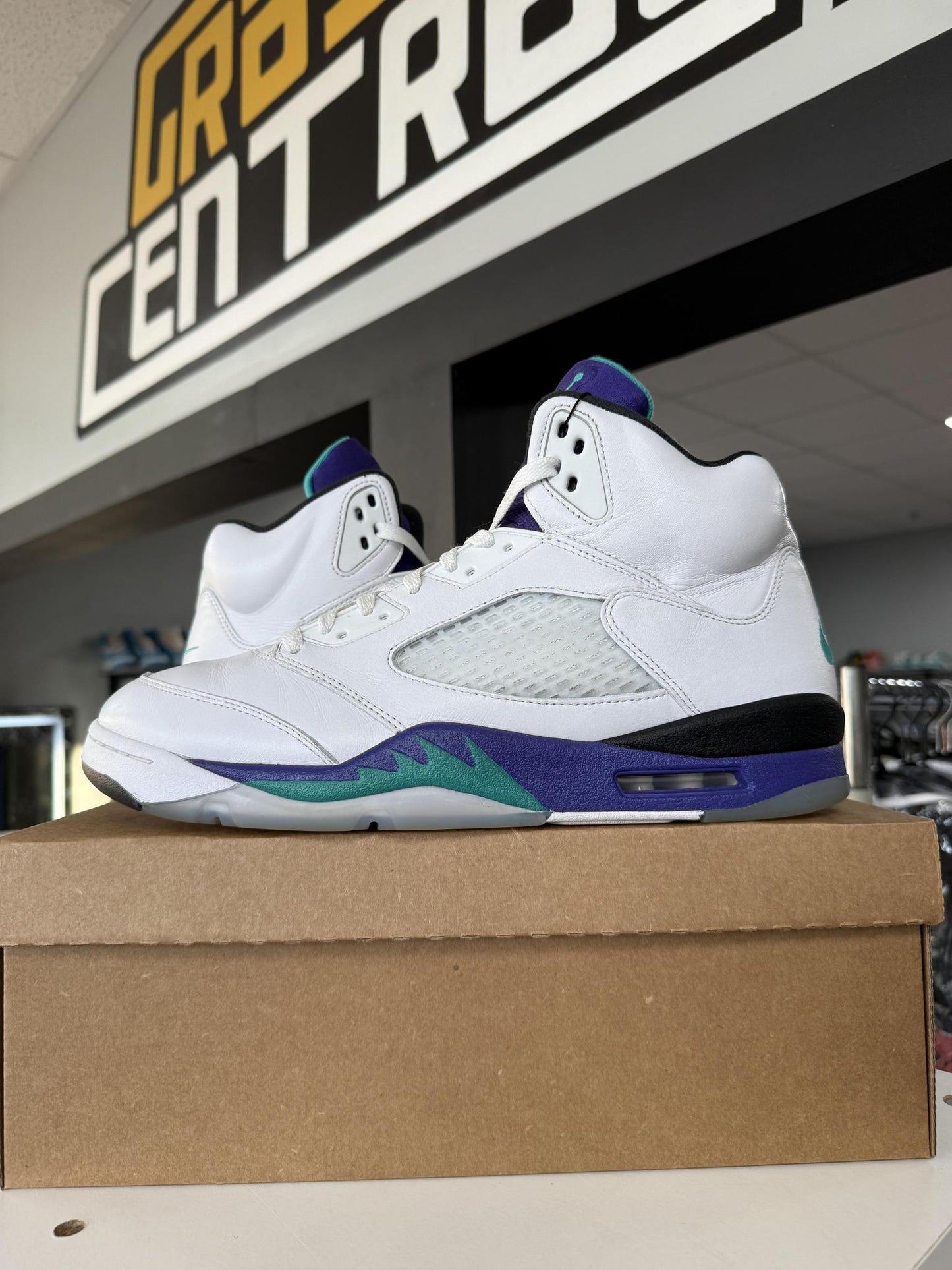 Jordan 5 "Grape" Used Size 13