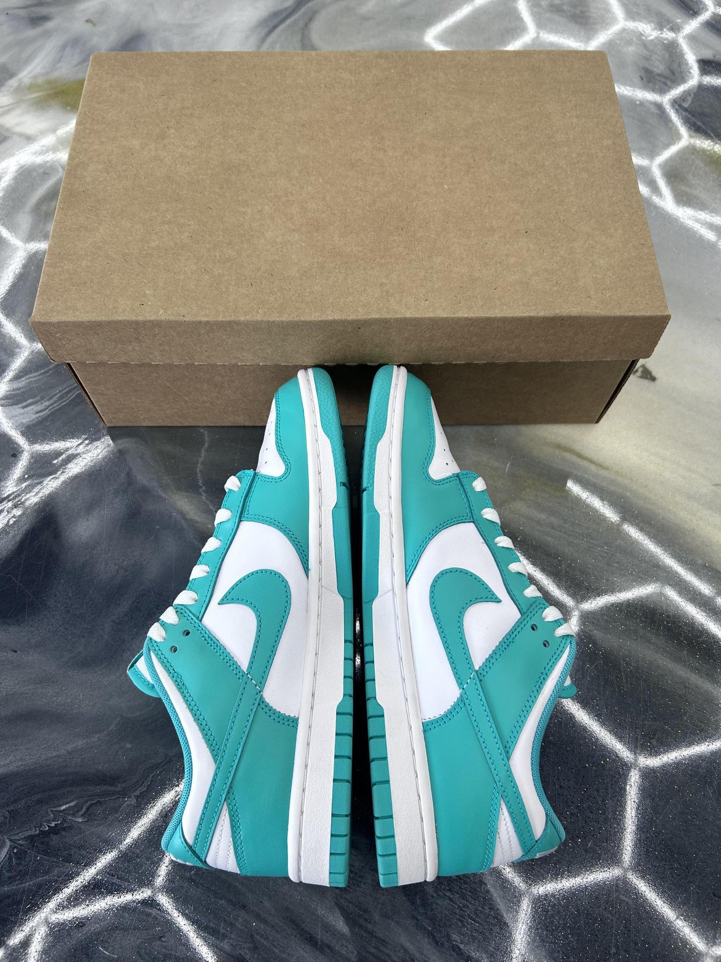 Nike Dunk Low "Clear Jade" Used Size 8