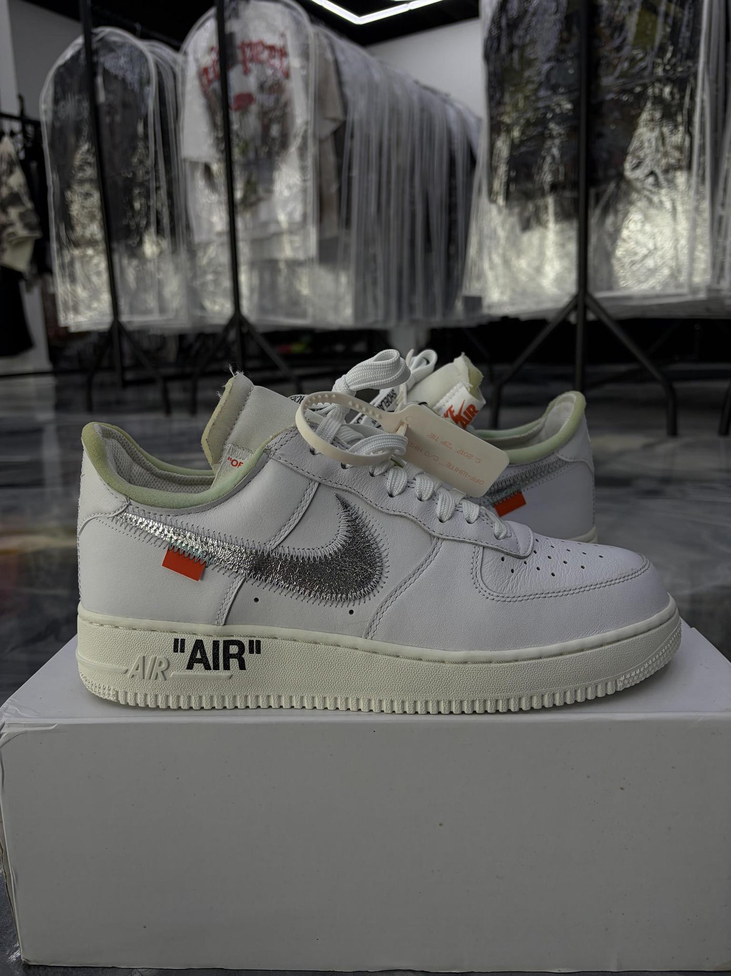Nike Air Force 1 Off White "ComplexCon" Used Size 9