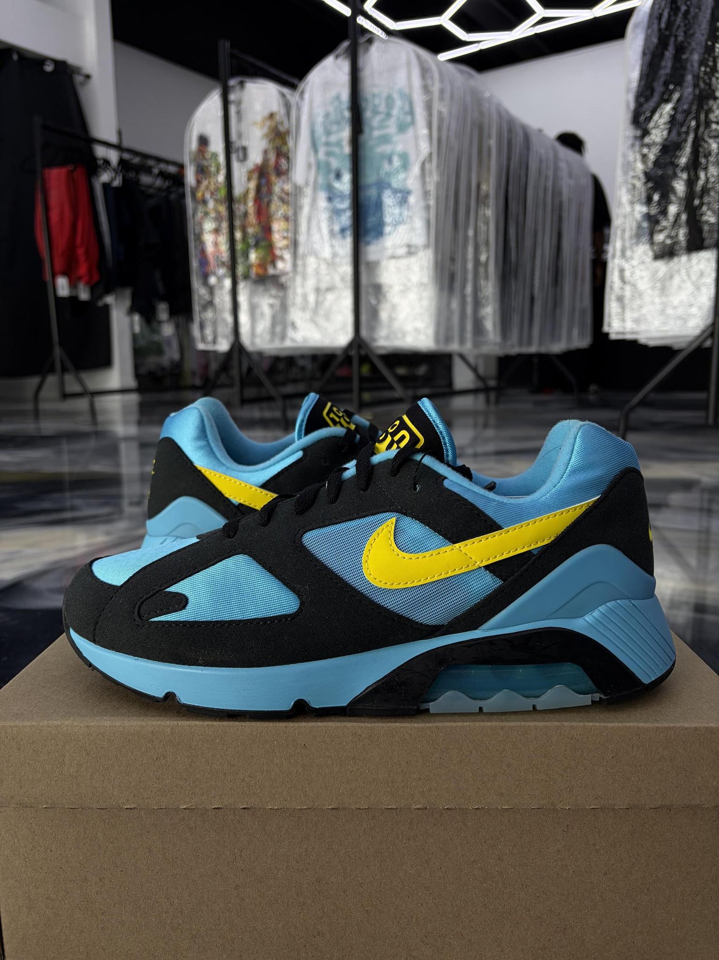Nike Air Max 180 "Baltic Blue" Used Size 10
