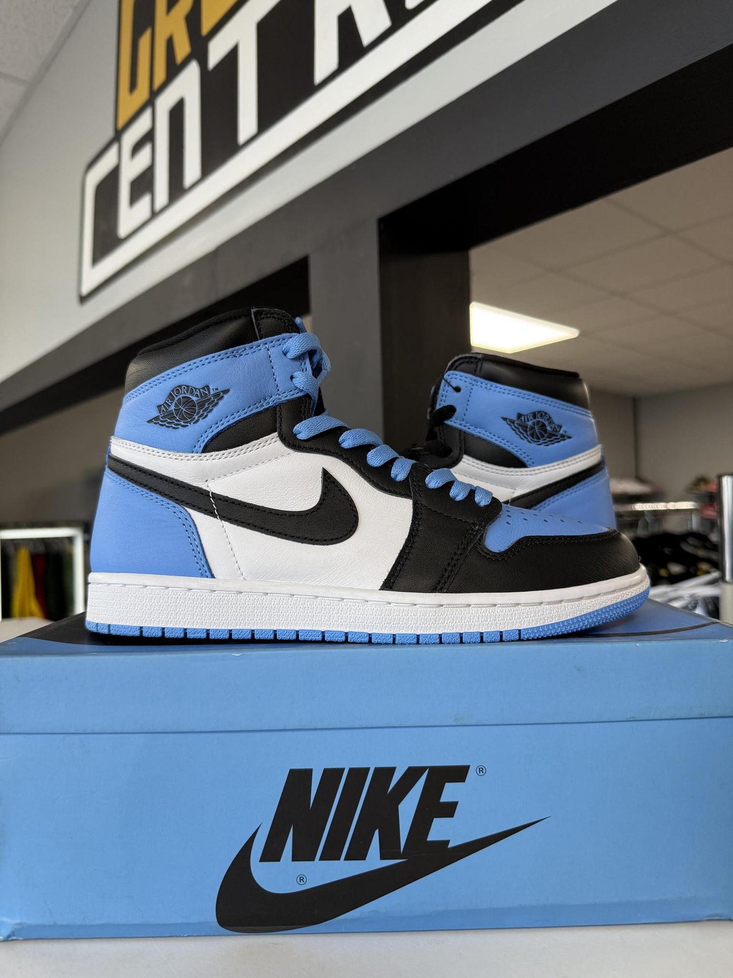 Jordan 1 "UNC Toe" Used Size 8
