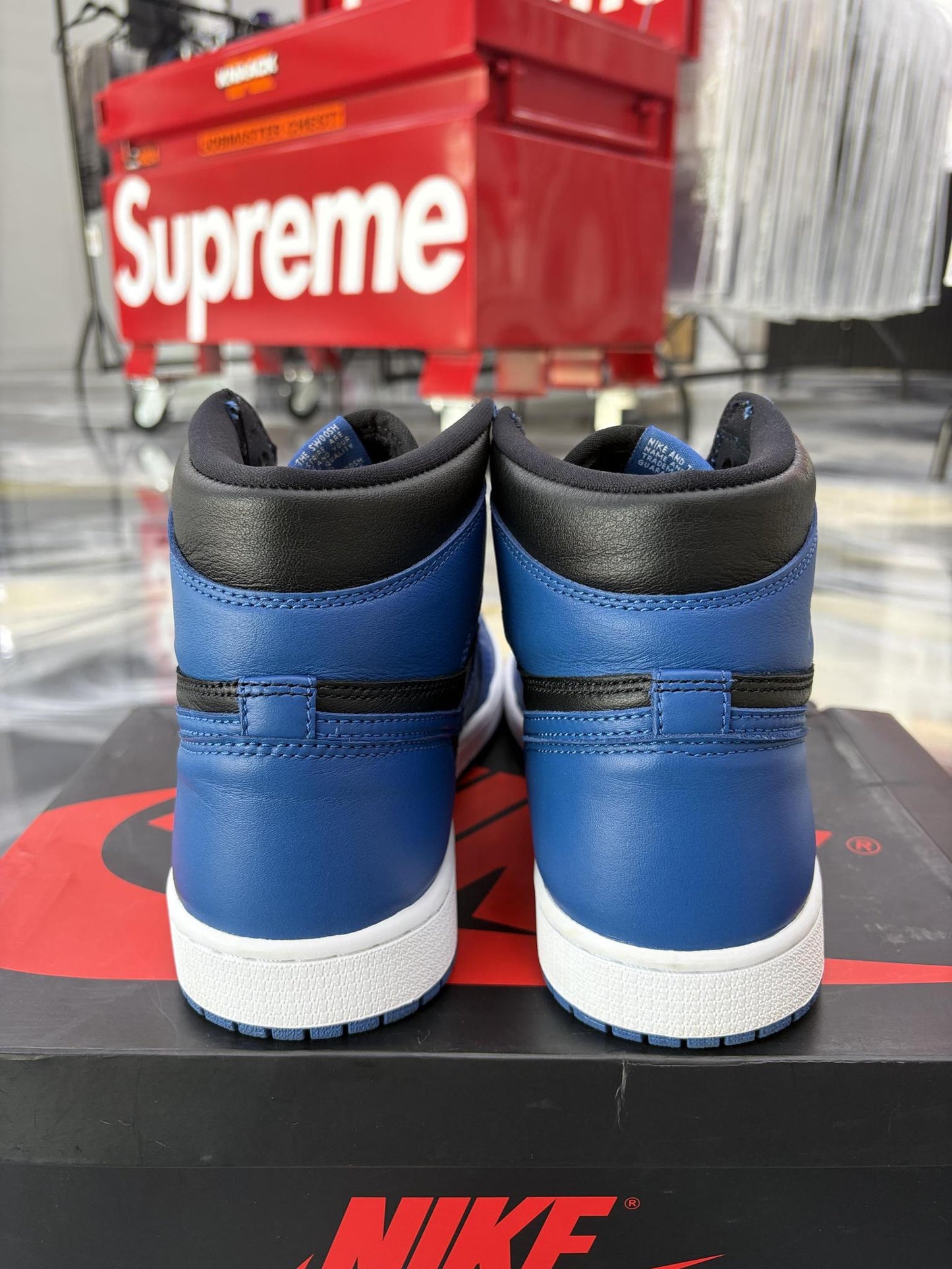 Jordan 1 High "Dark Marina Blue" Used Size 9.5
