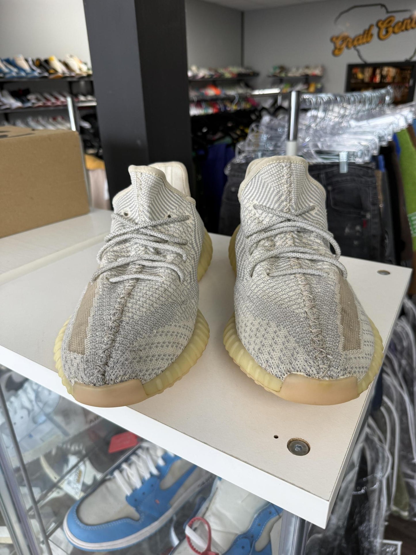 Yeezy 350 V2 "Lundmark" Used Size 14