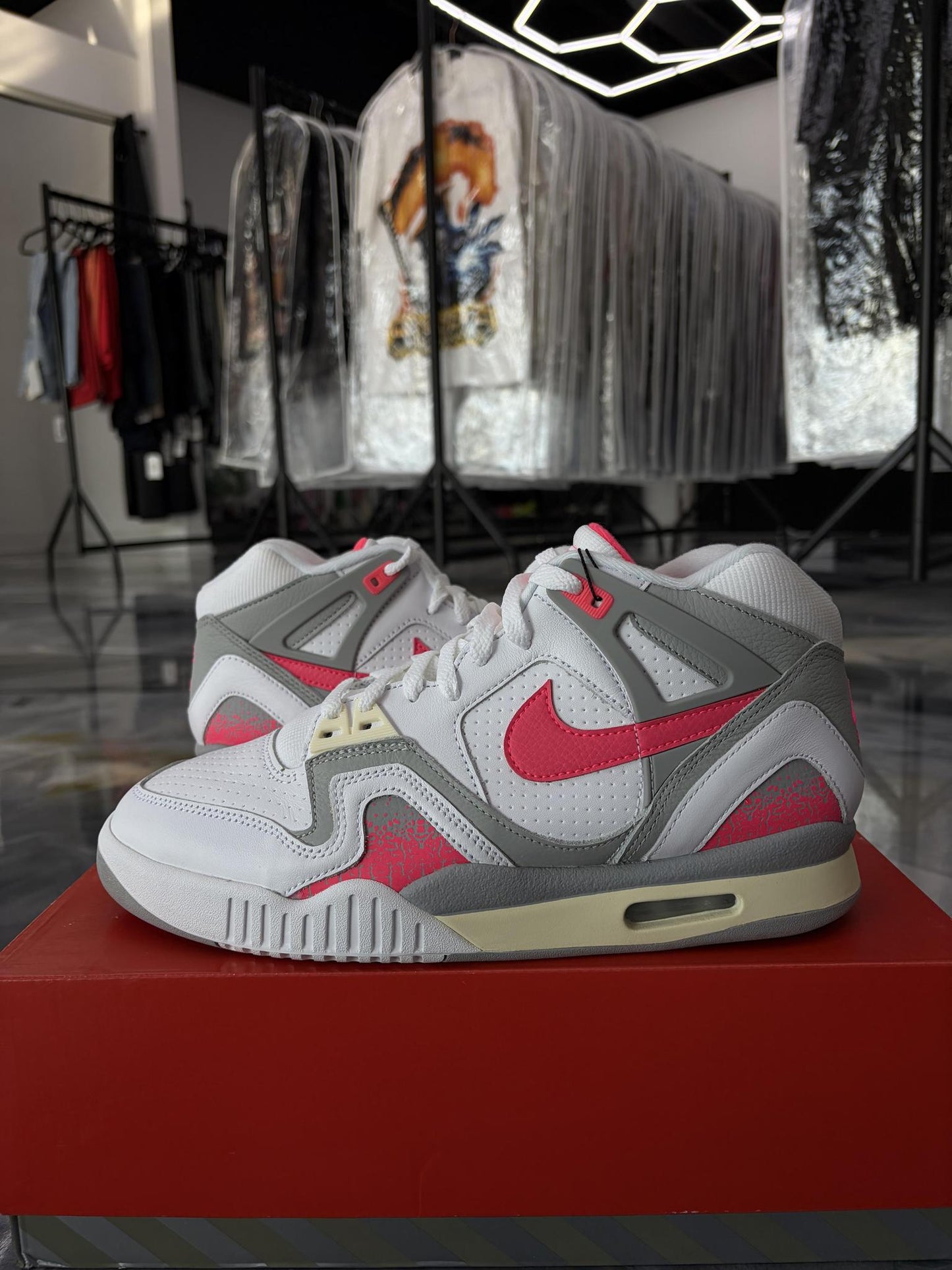 Nike Air Tech Challenge "Racer Pink" Used Size 9.5