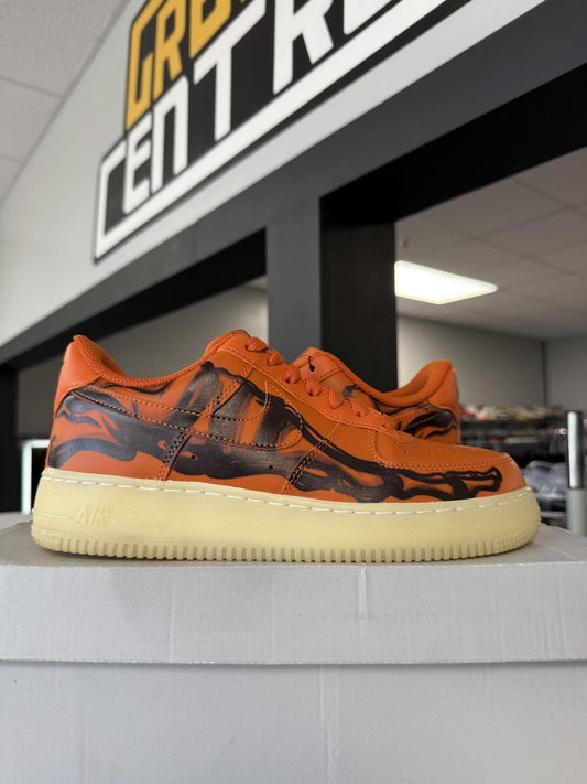 Nike Air Force One Low "Halloween" Used Size 7Y/8.5W