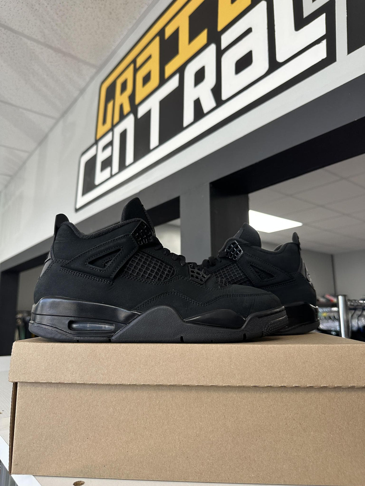Jordan 4 Black Cat Used