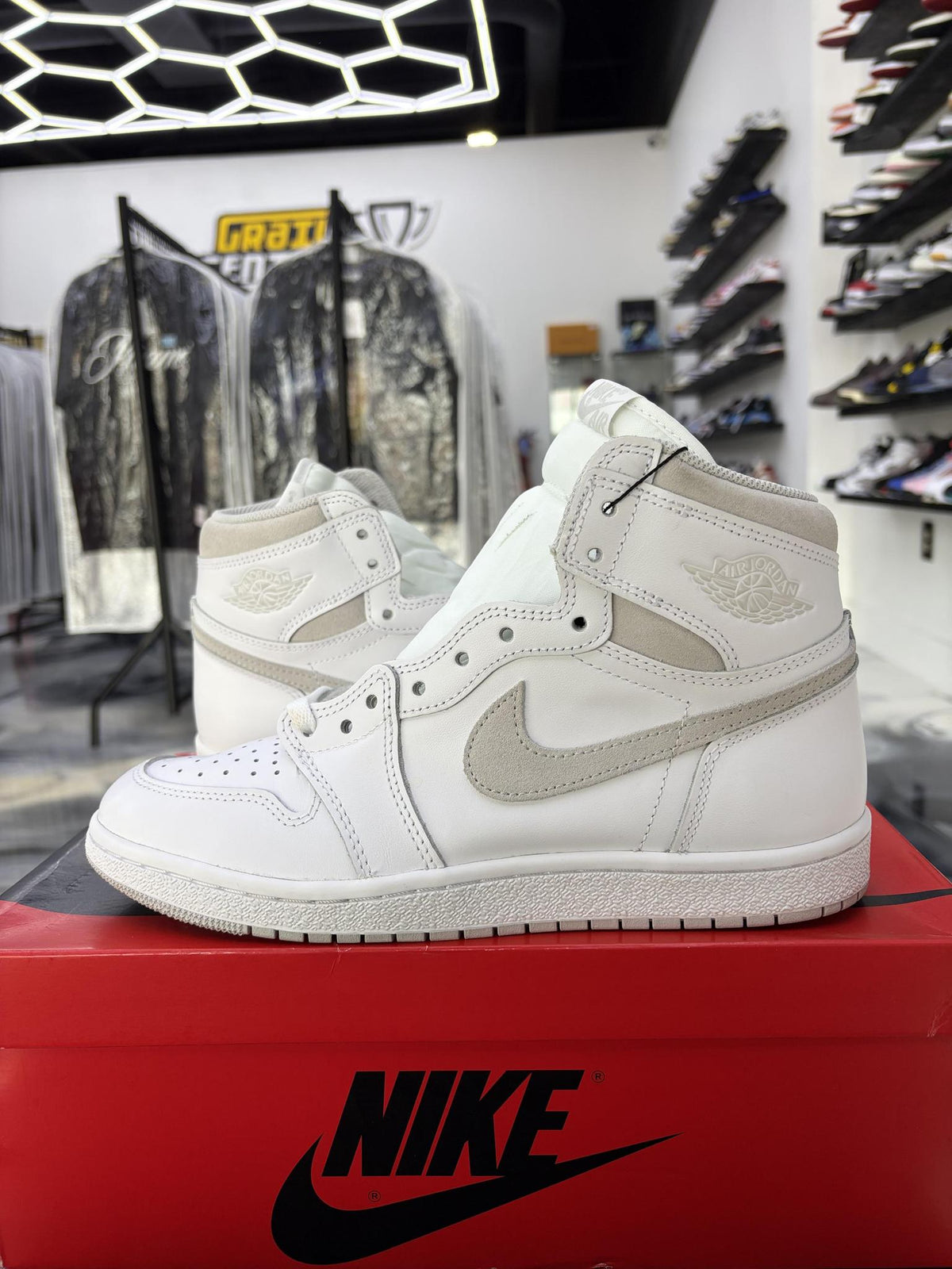 Jordan 1 High '85 "Neutral Grey" Used Size 9