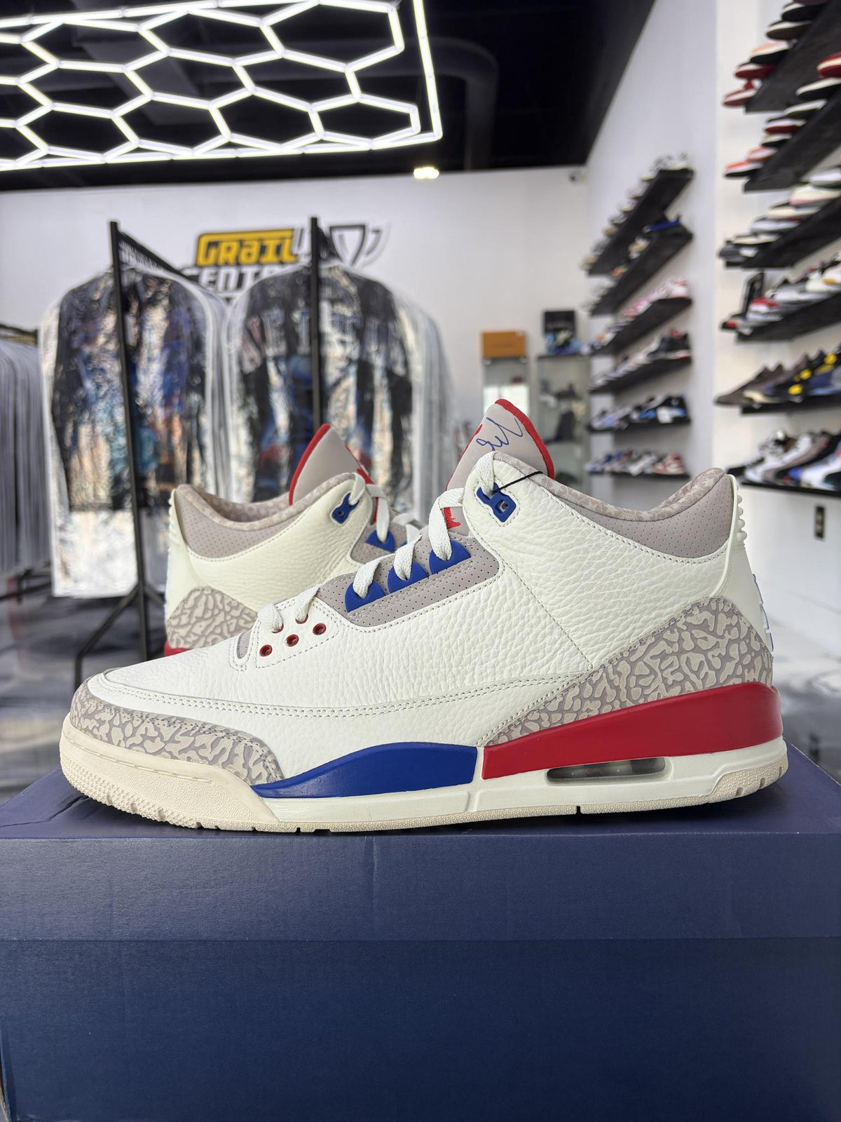 Jordan 3 "International Flight" Used Size 14