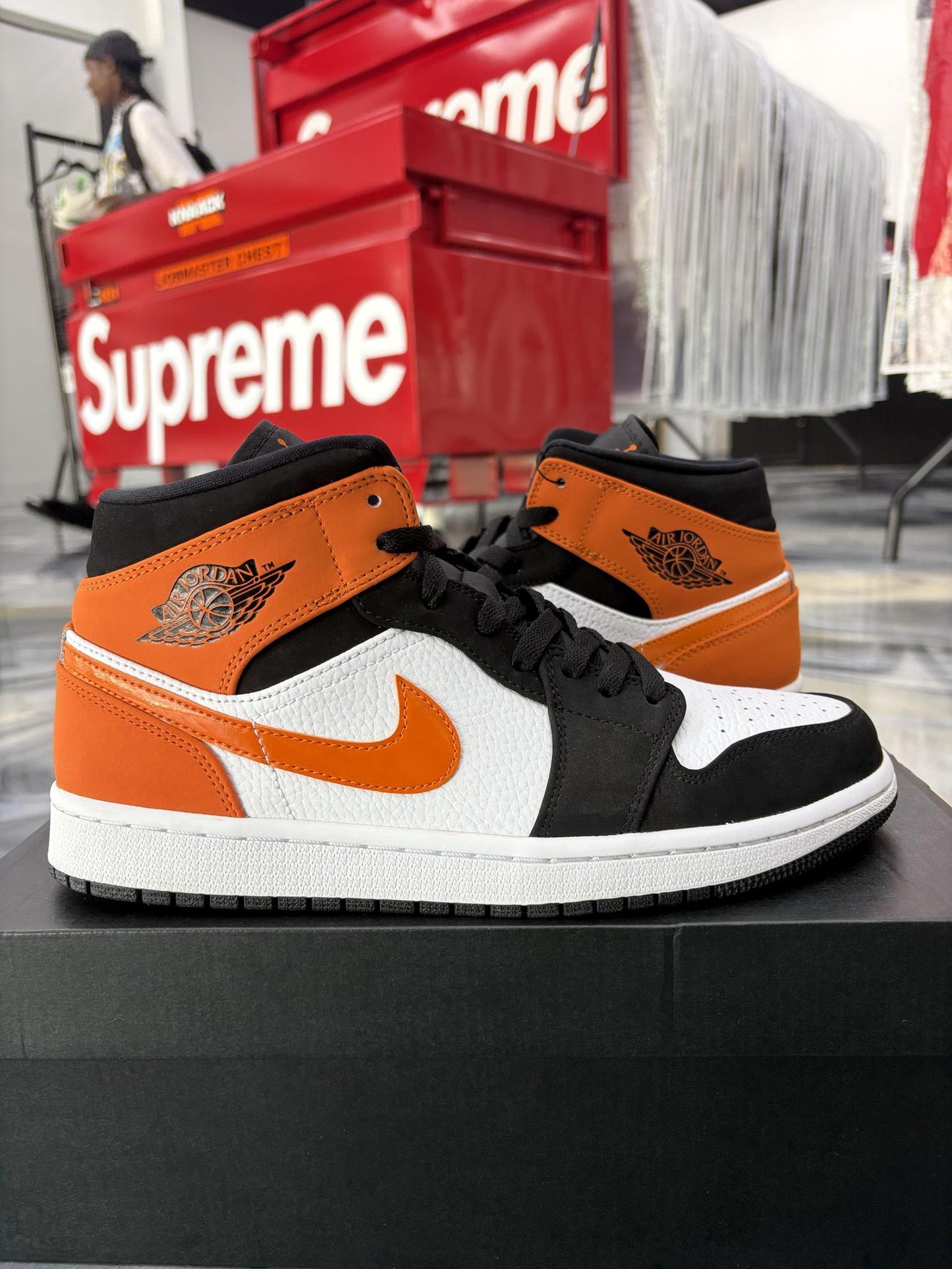 Jordan 1 Mid "Shattered Backboard" Used Size 9.5