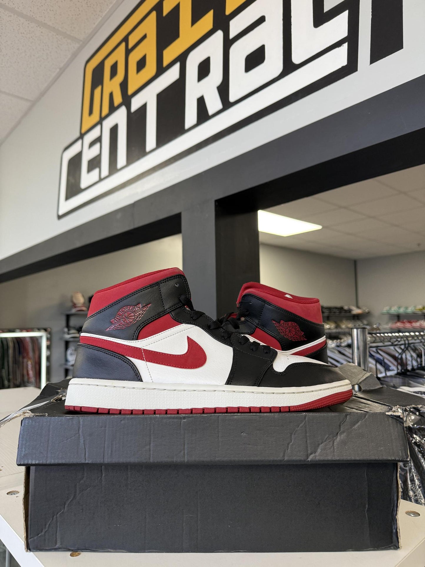 Jordan 1 Mid "Track Red" Used Size 12