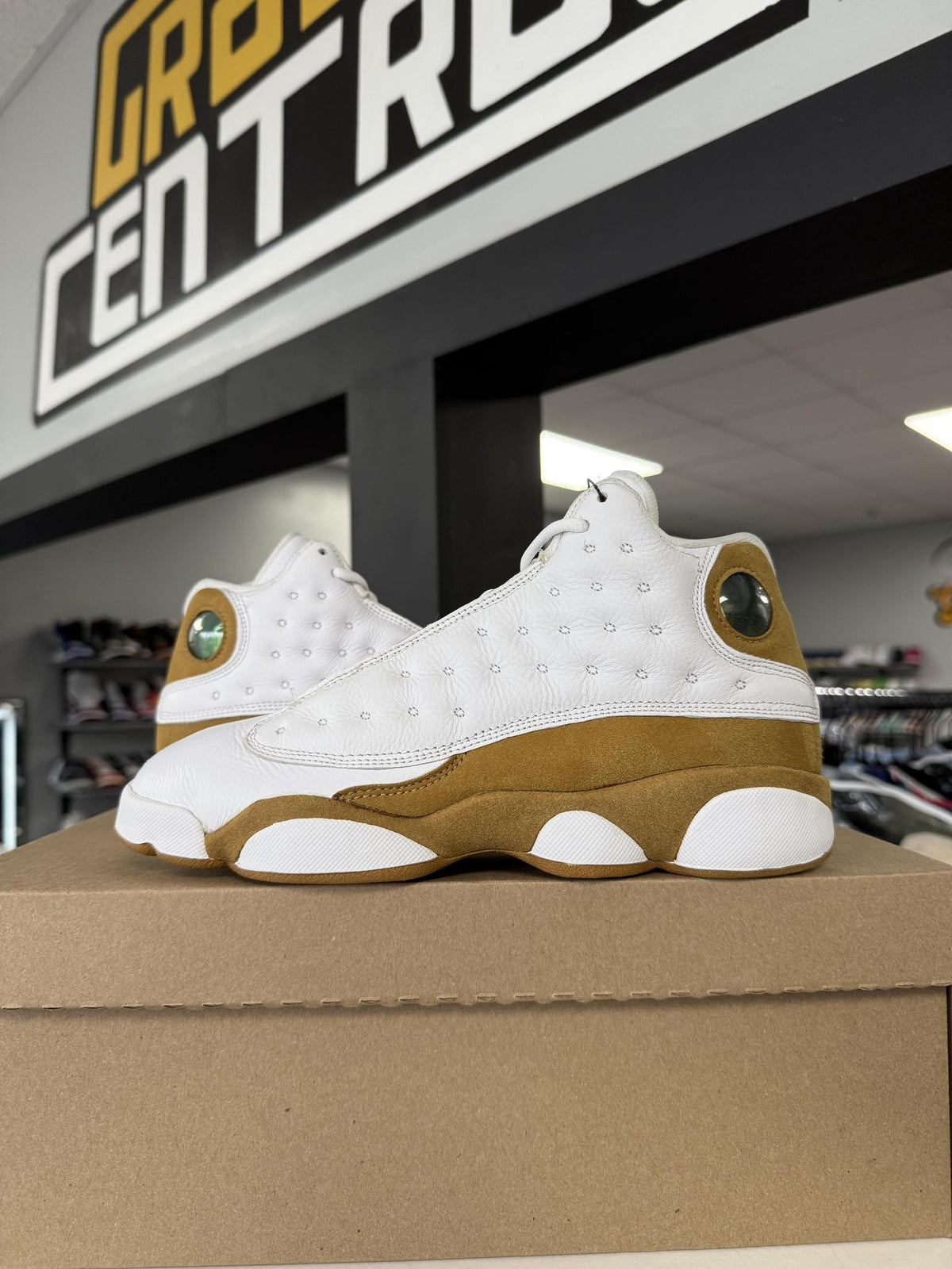 Jordan 13 "Wheat" Used Size 6.5Y/8W