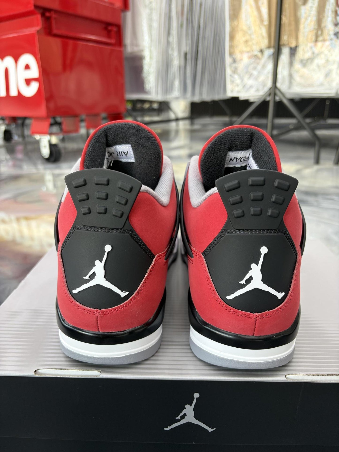 Jordan 4 "Toro" Used Size 11.5