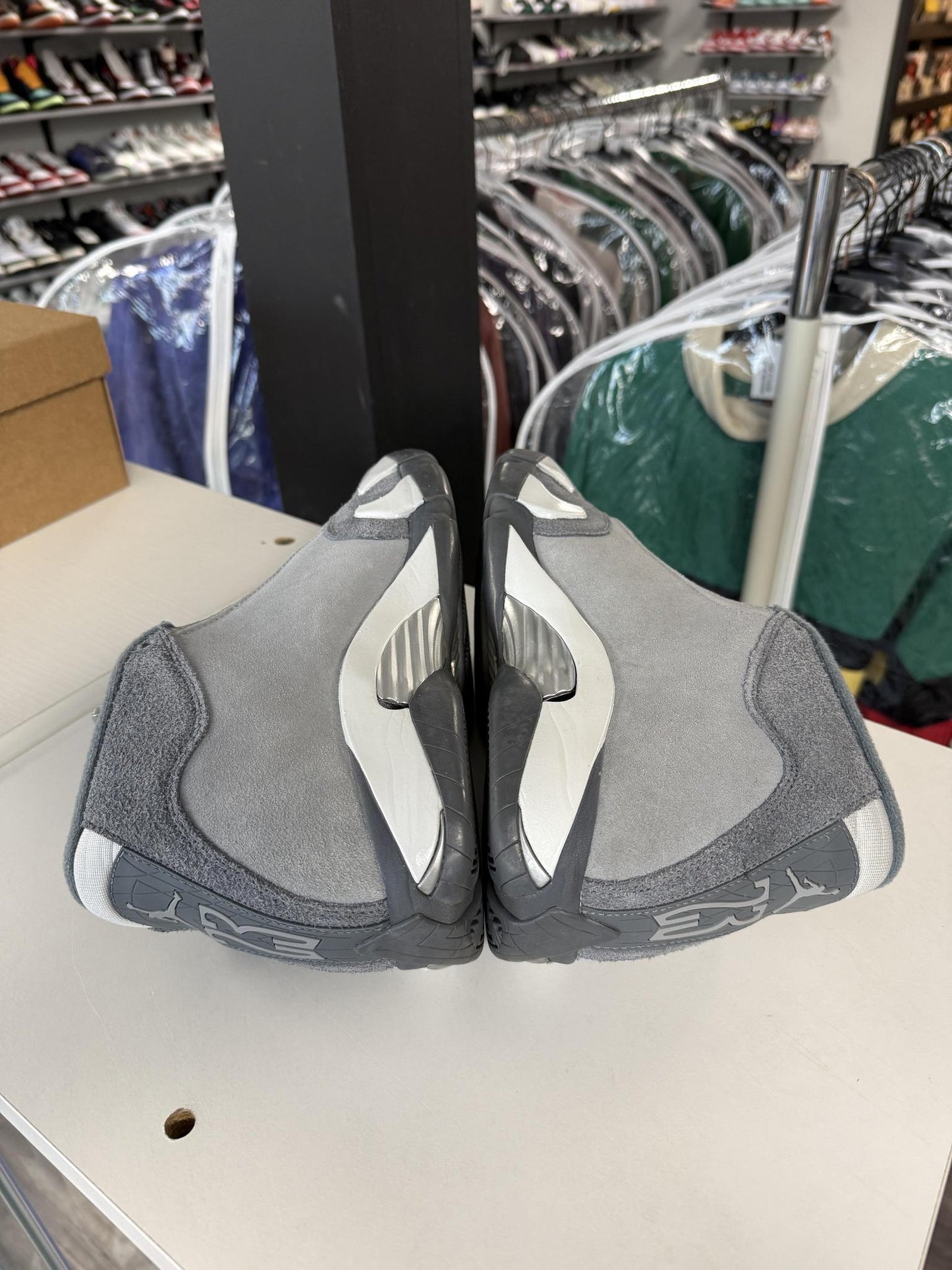 Jordan 14 "Wolf Grey" Used Size 9.5