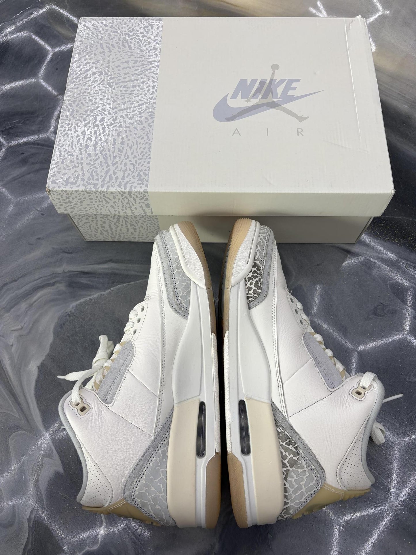 Jordan 3 "Craft Ivory" Used Size 9