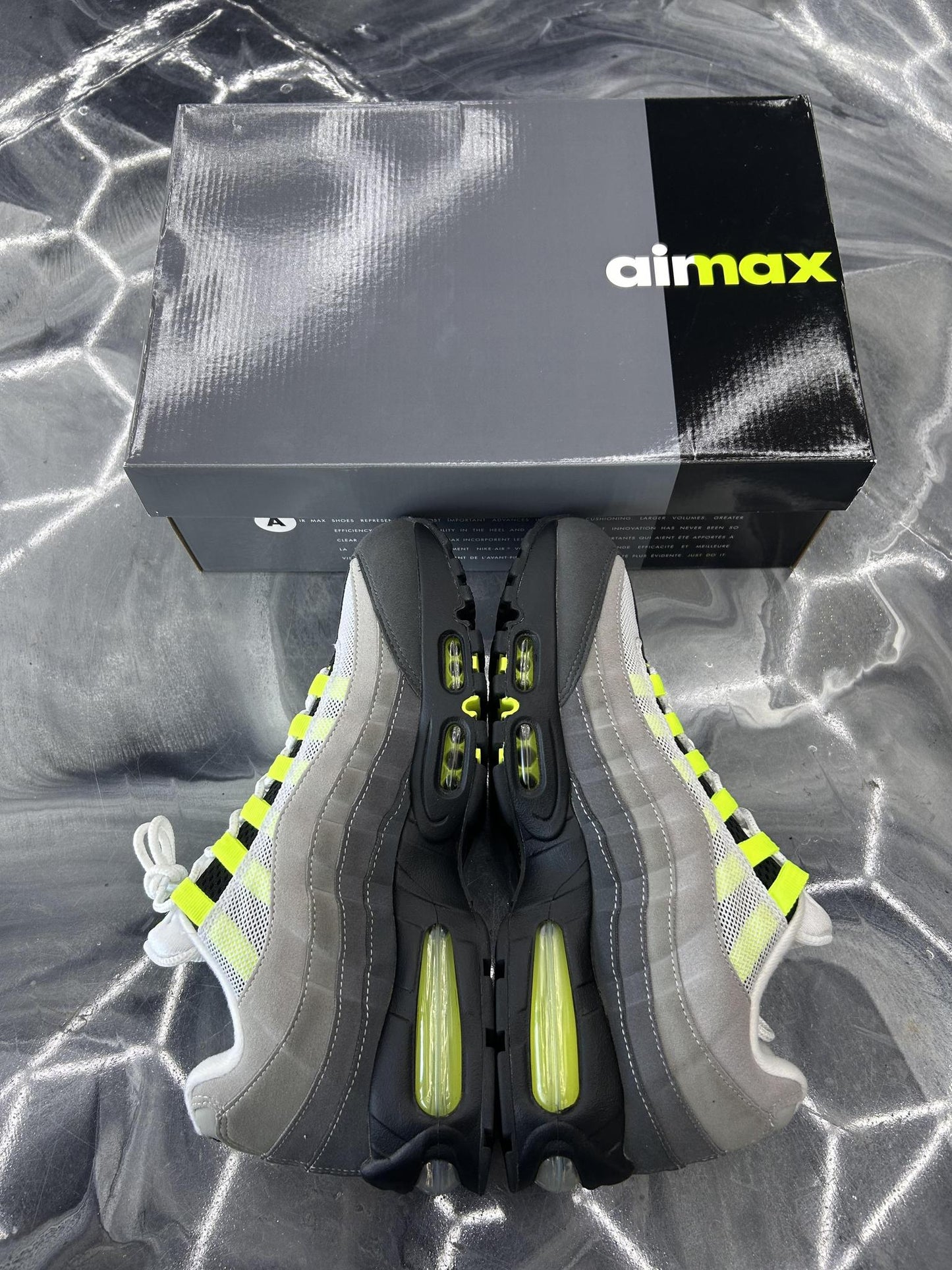 Nike Air Max 95 "Neon" Used Size 9.5