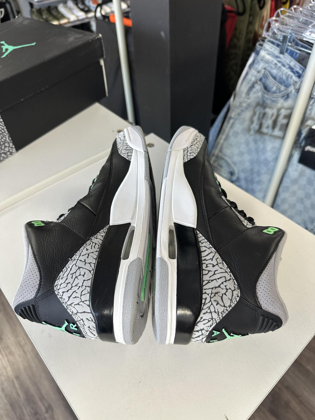 Jordan 3 Green Glow Used