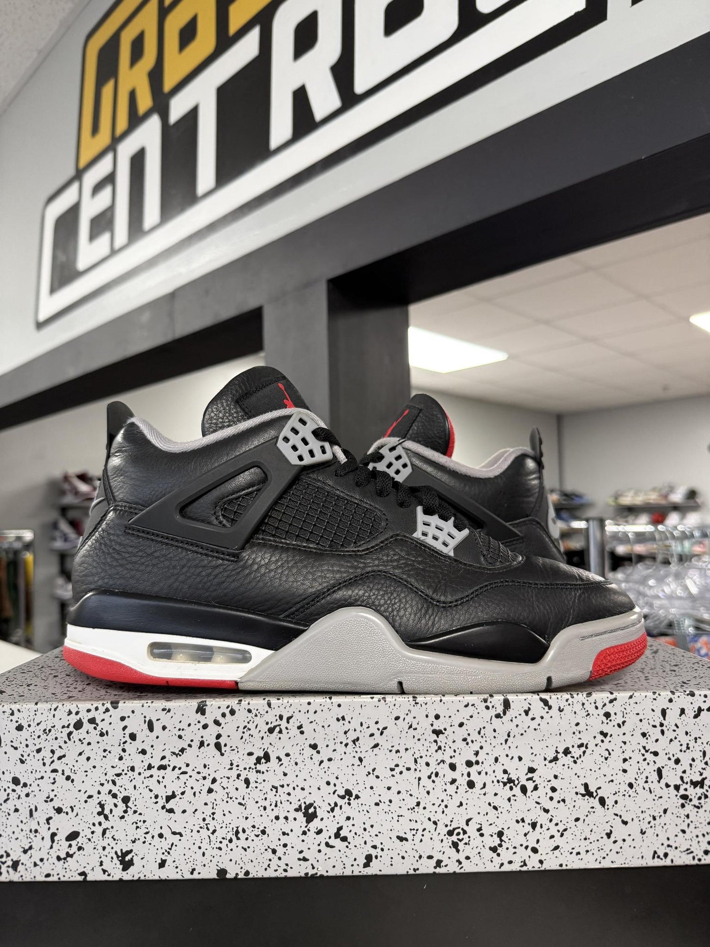 Jordan 4 "Bred Reimagined" Used Size 10.5