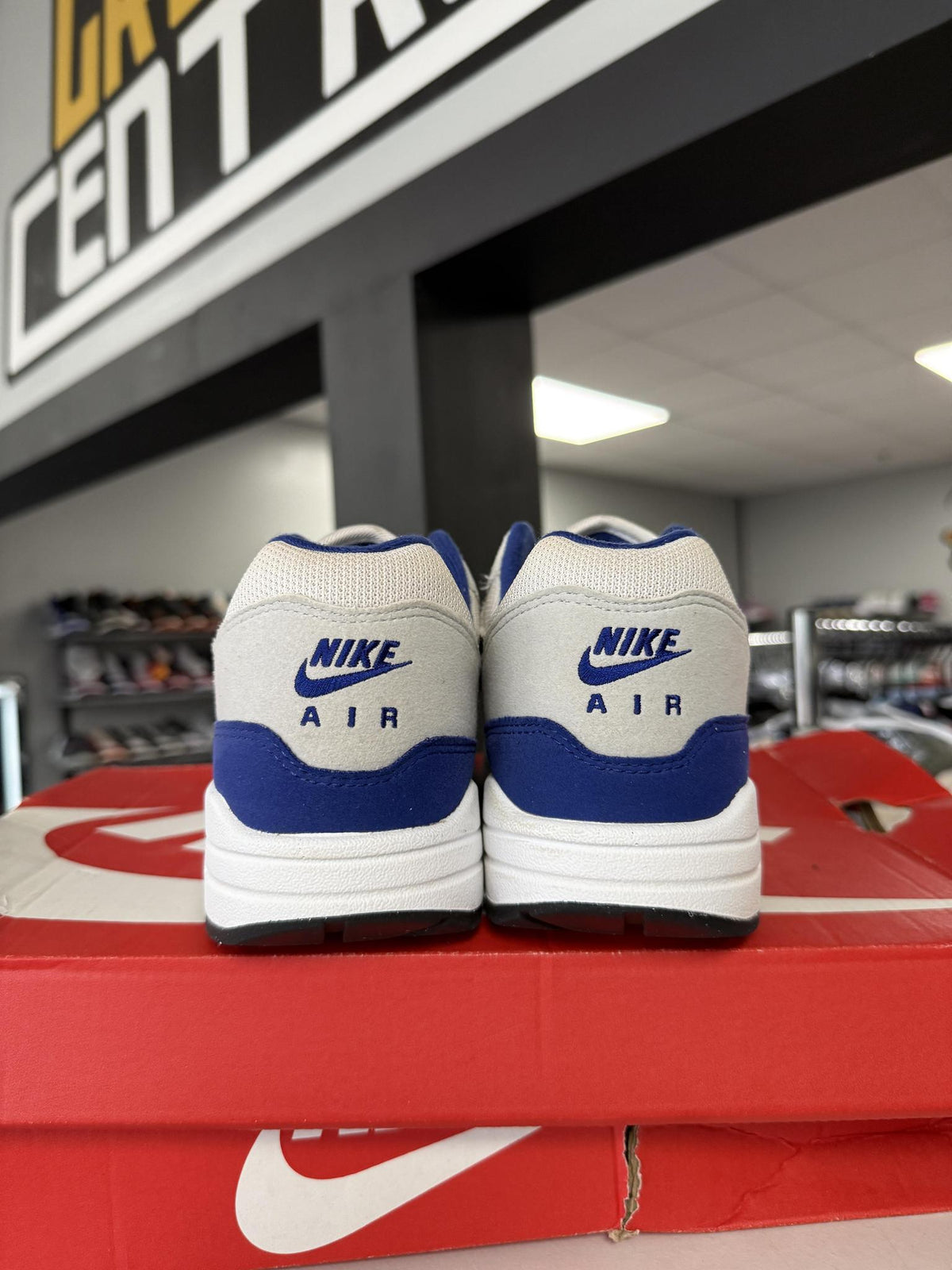 Nike Air Max 1 "Royal Blue" Used Size 8.5