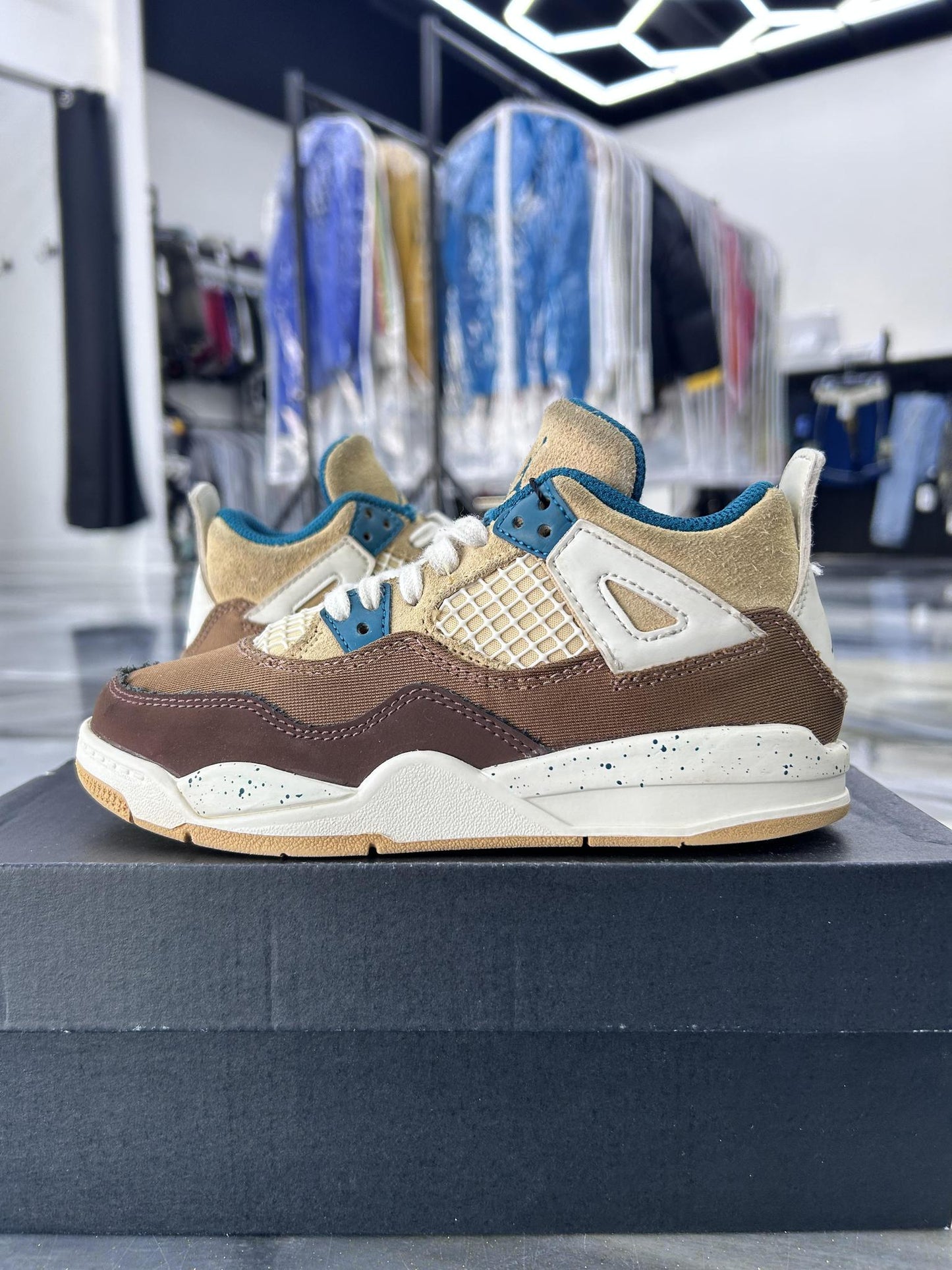 Jordan 4 Wild Things Used Size 2Y