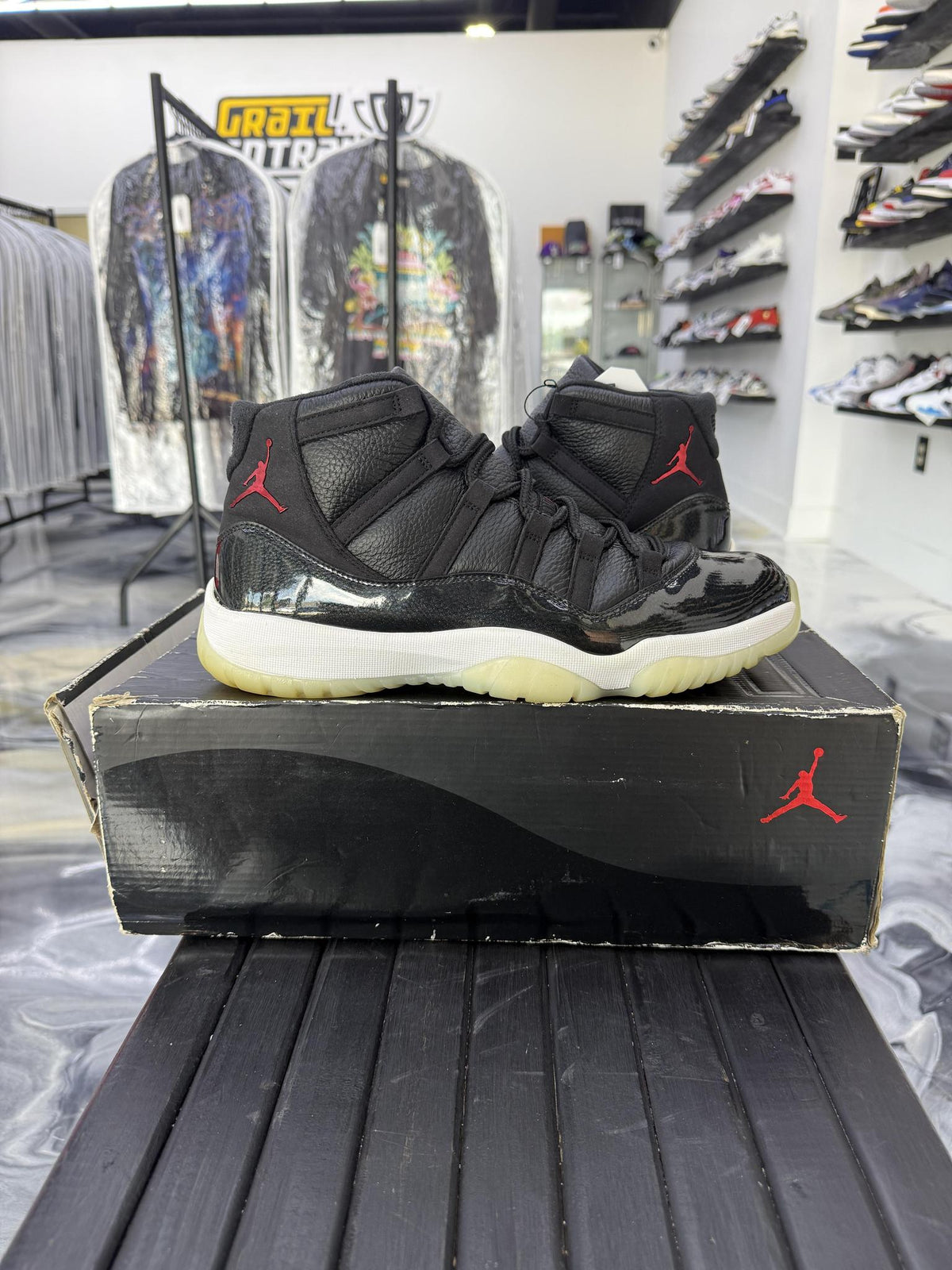 Jordan 11 "72-10" Used Size 11