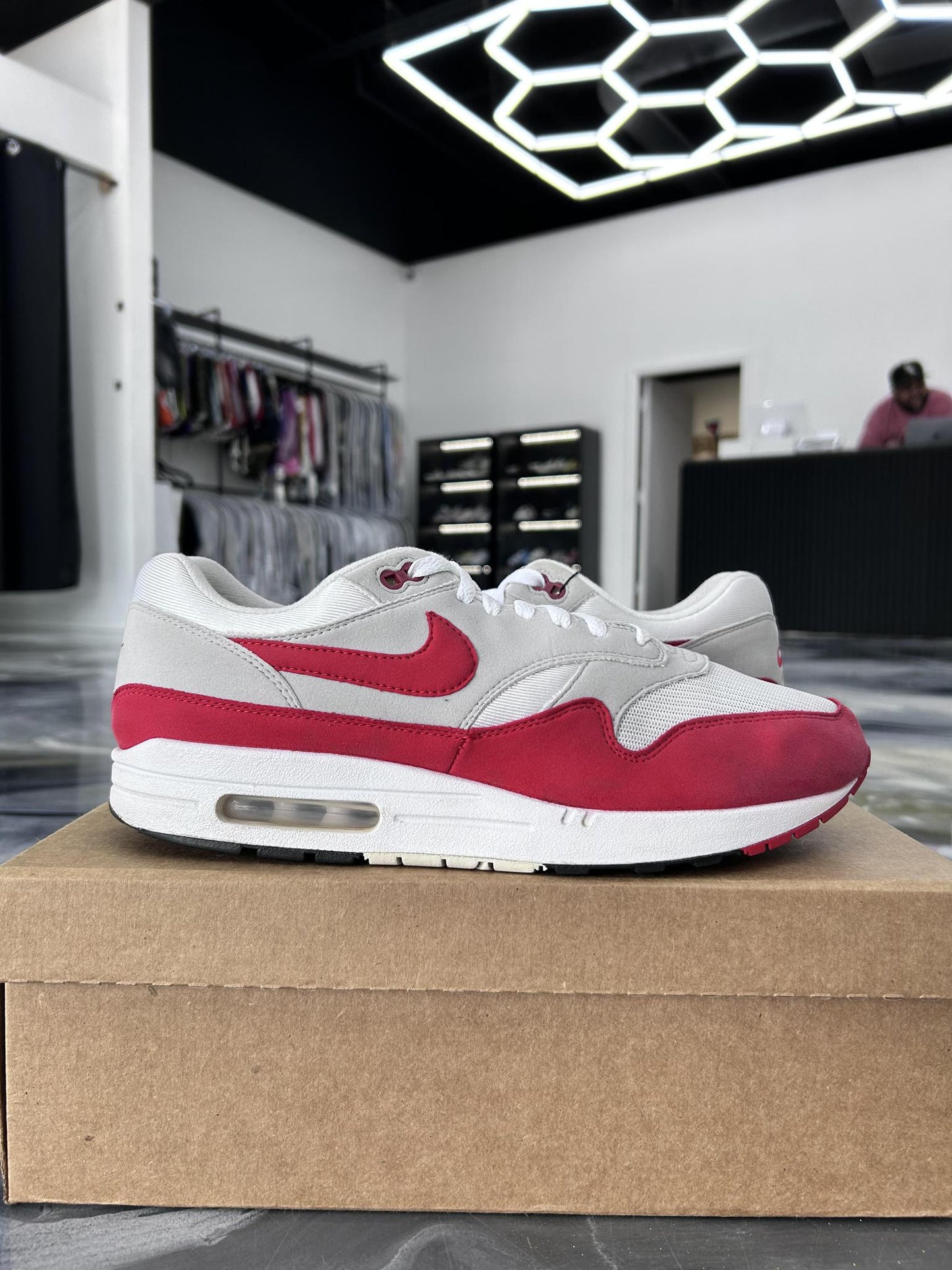 Nike Air Max 1 "Anniversary Red" Used Size 11.5