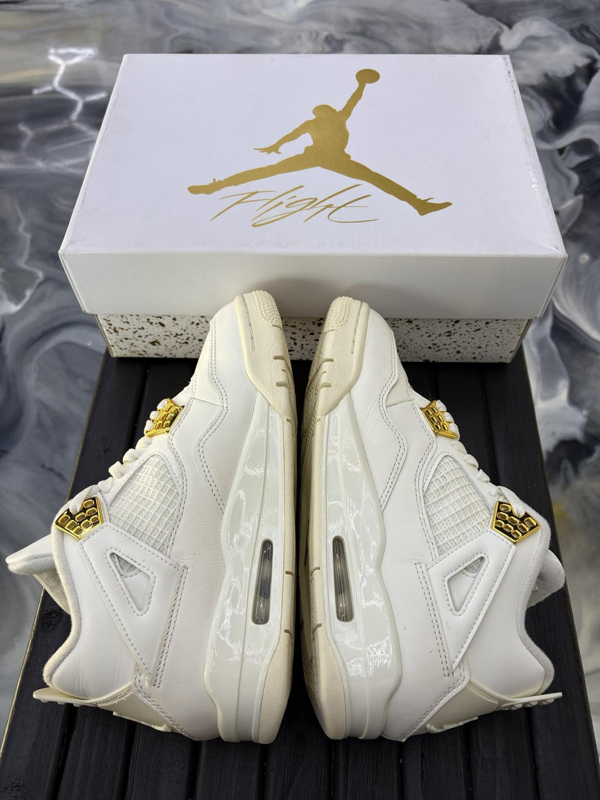 Jordan 4 "Metallic Gold" Used Size 5.5Y/7W