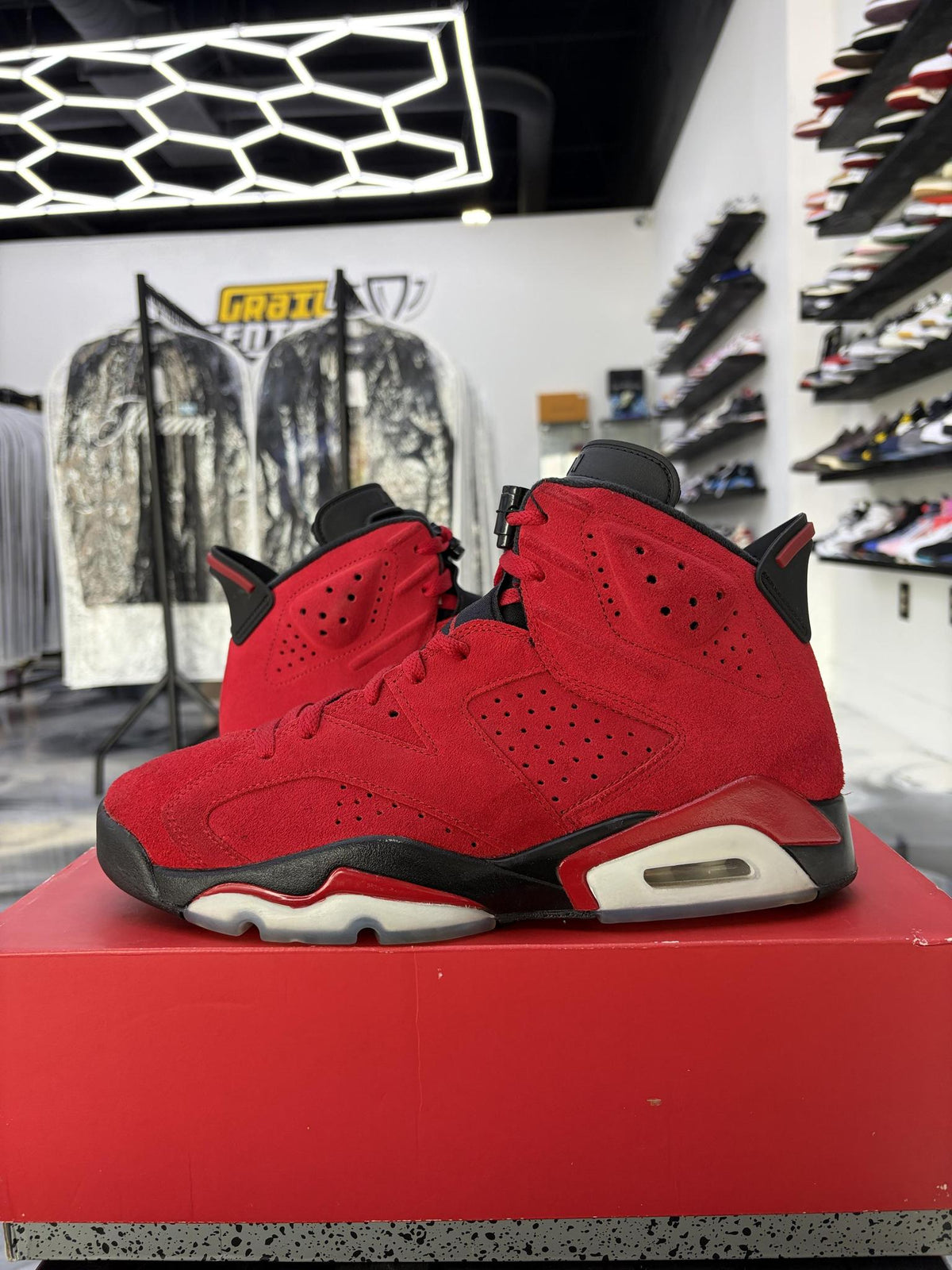 Jordan 6 "Toro Bravo" Used Size 9.5