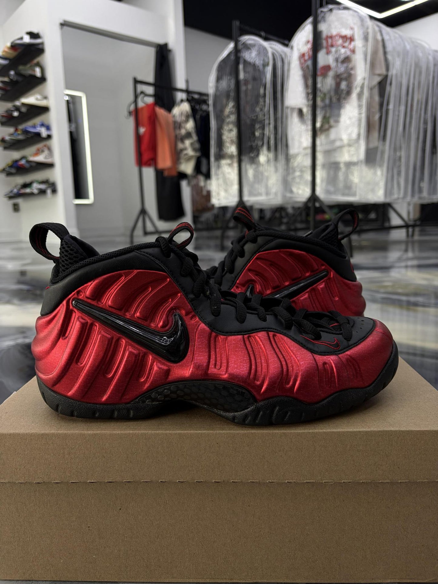 Nike Air Foamposite  "University Red" Used Size 8