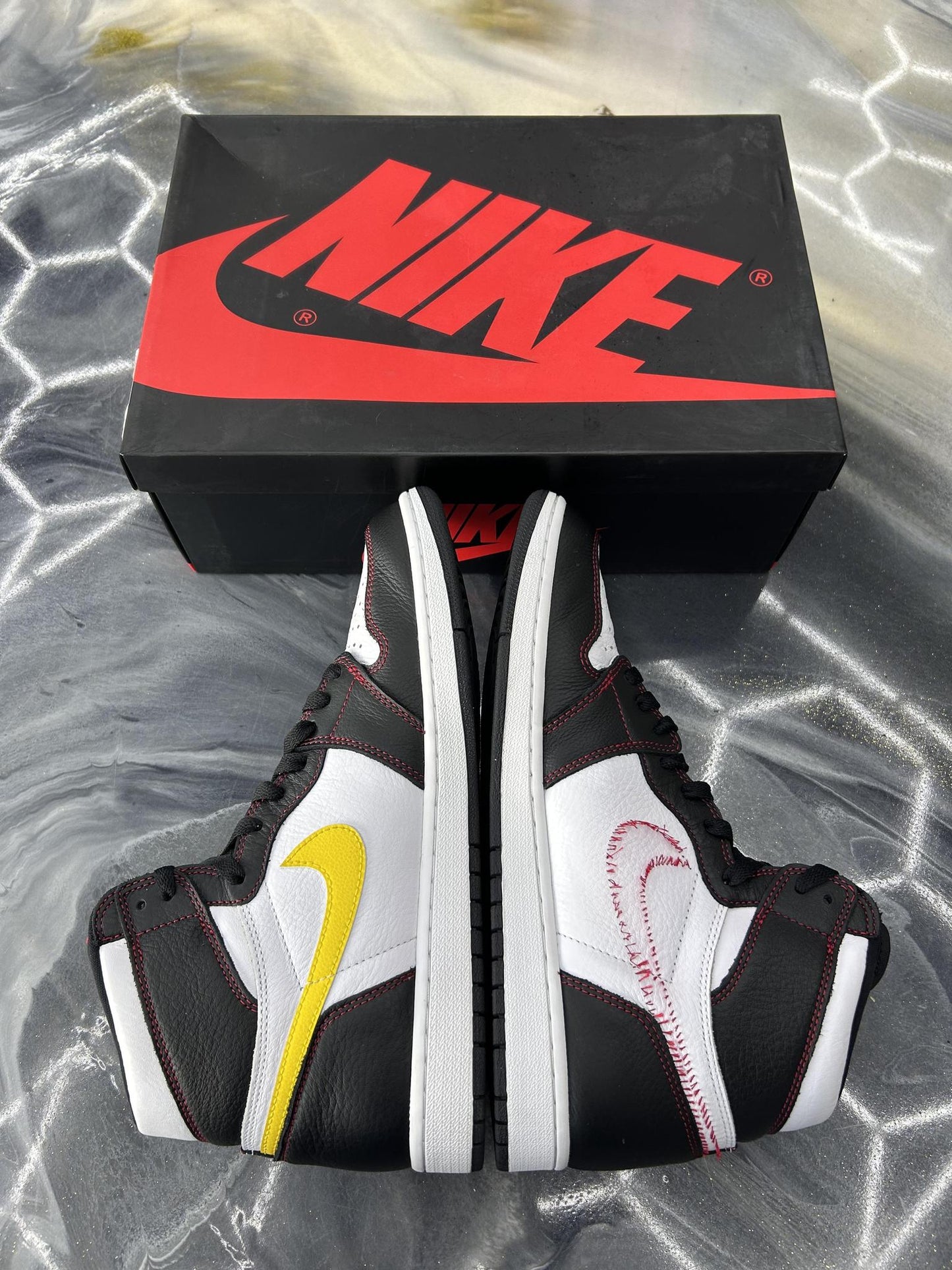 Jordan 1 "Defiant" Used Size 11.5
