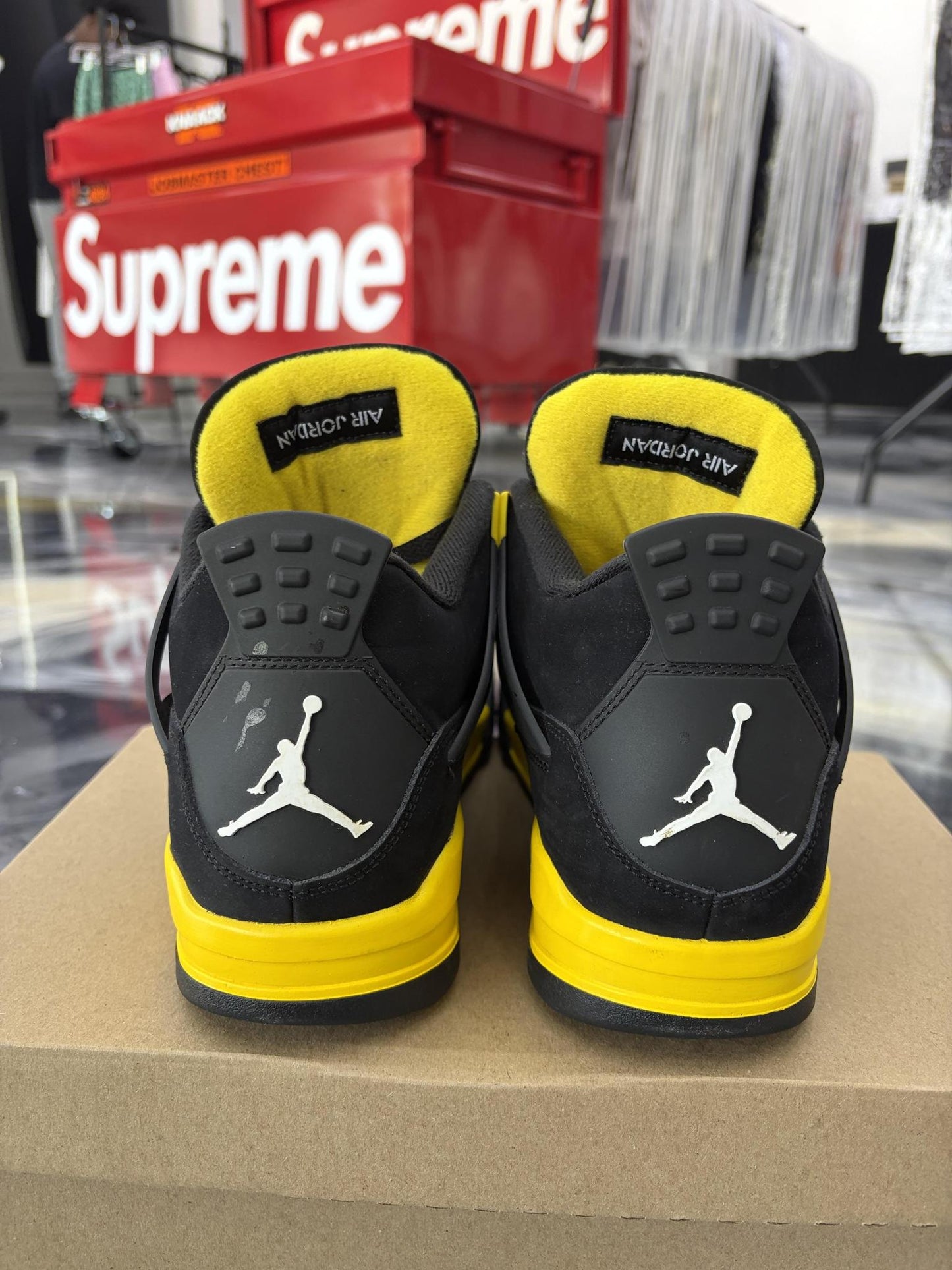 Jordan 4 "Thunder" Used Size 10