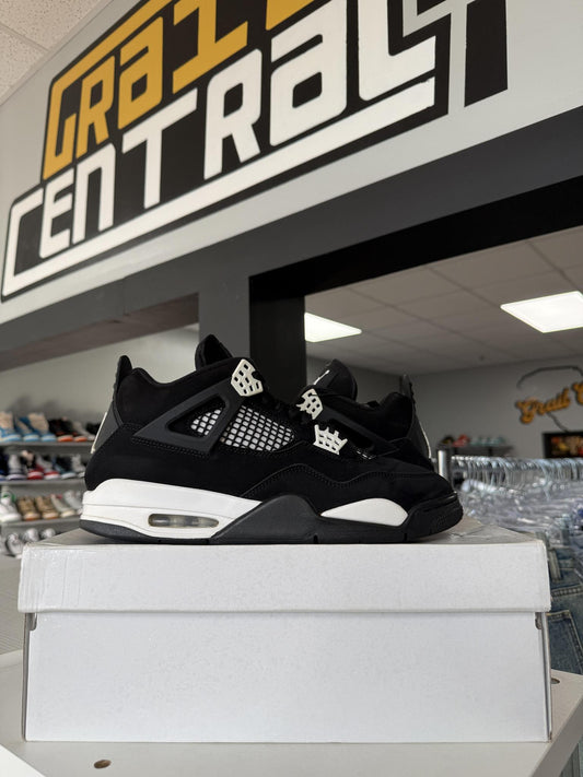 Jordan 4 "White Thunder" Used Size 11