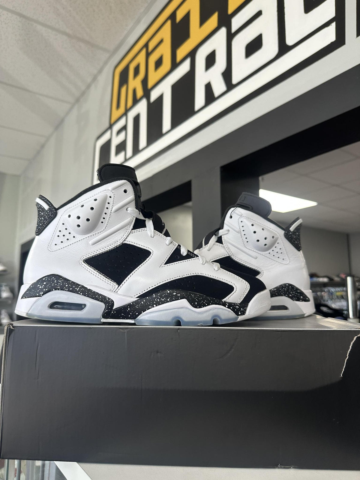 Jordan 6 Oreo Used