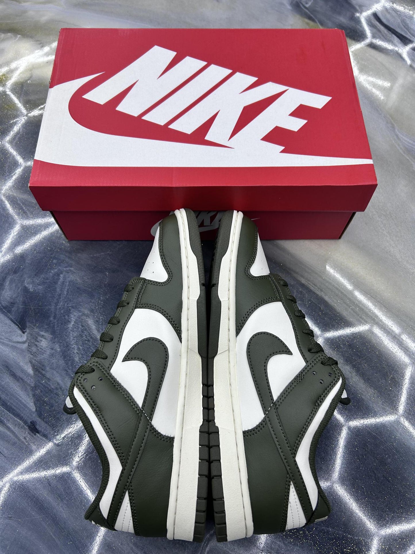 Nike Dunk Low "Cargo Khaki" Used Size 11