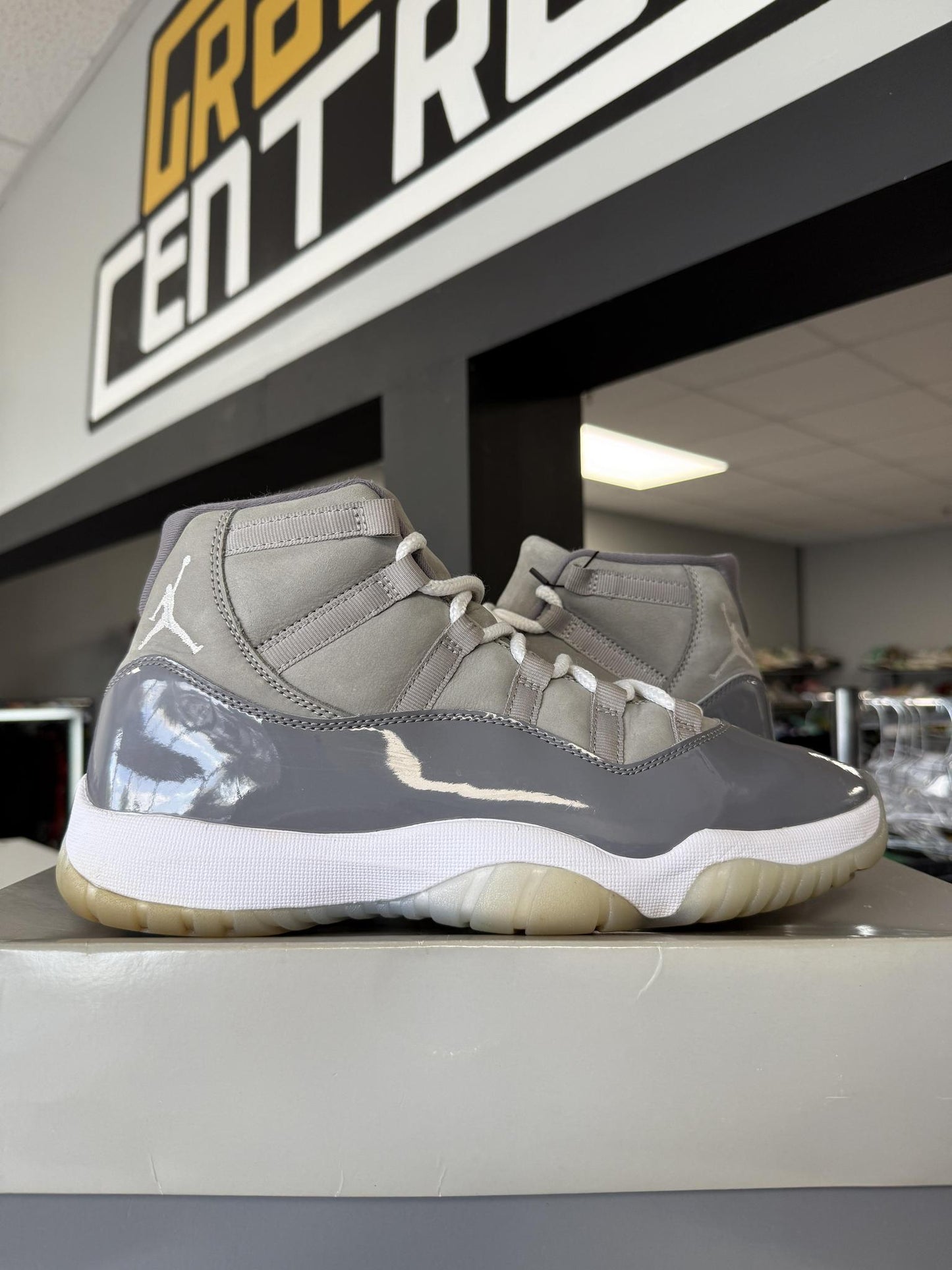 Jordan 11 "Cool Grey" Used Size 10