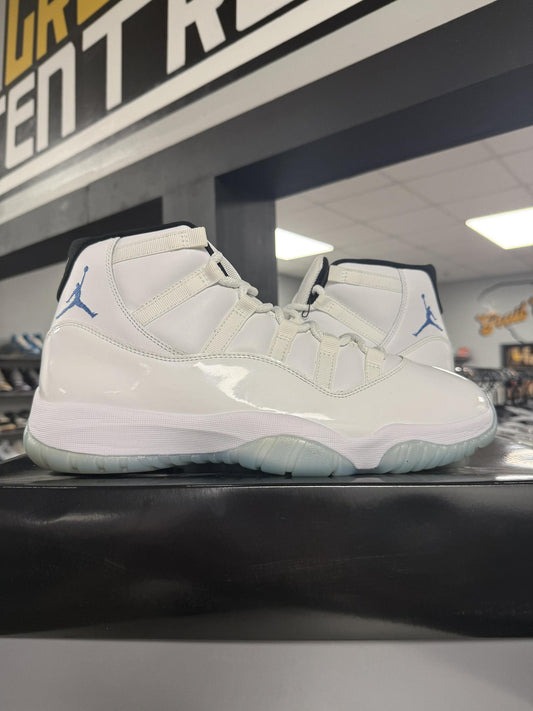 Jordan 11 "Legend Blue" Used Size 11.5