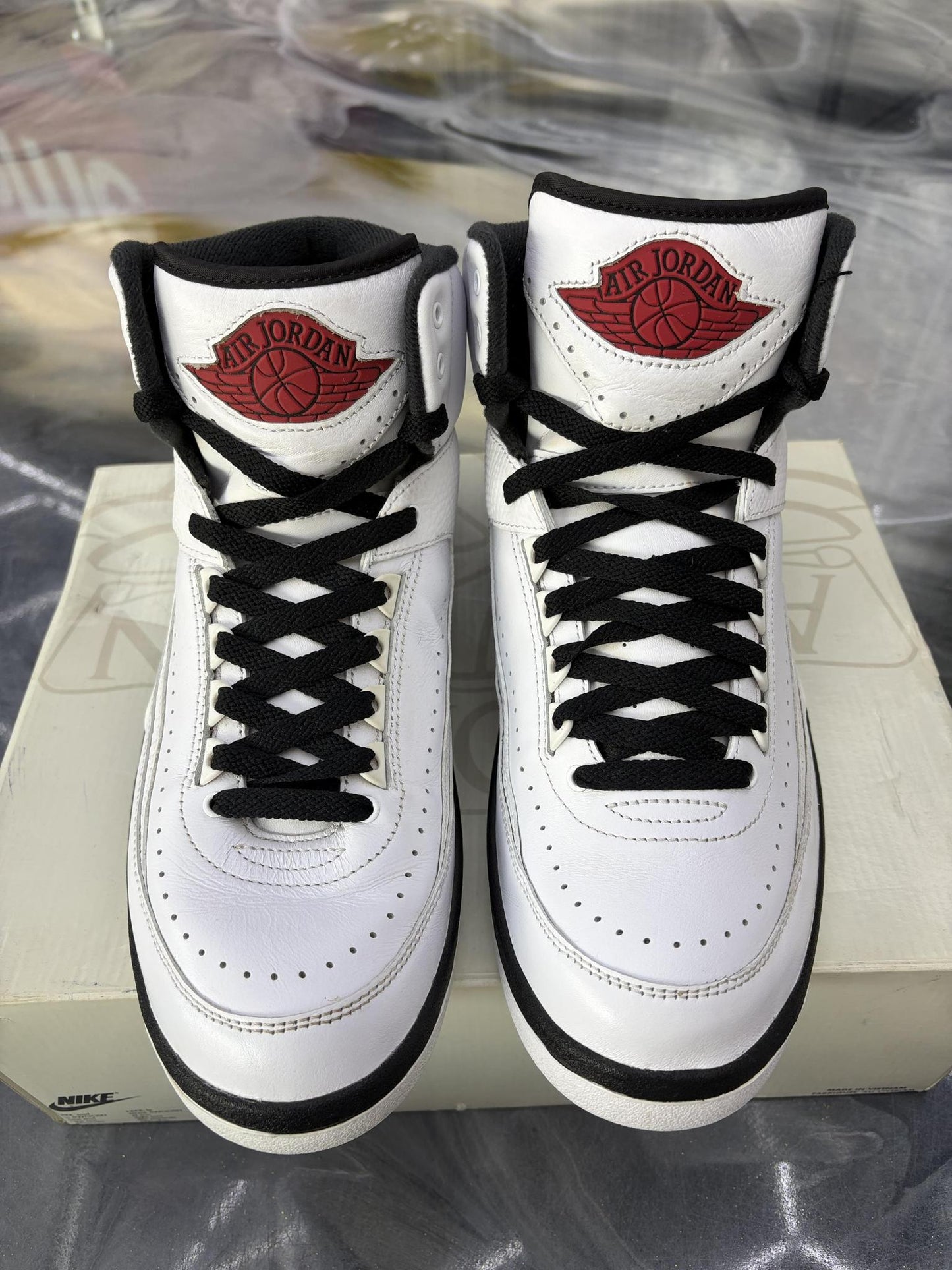 Jordan 2 "Chicago" Used Size 10.5