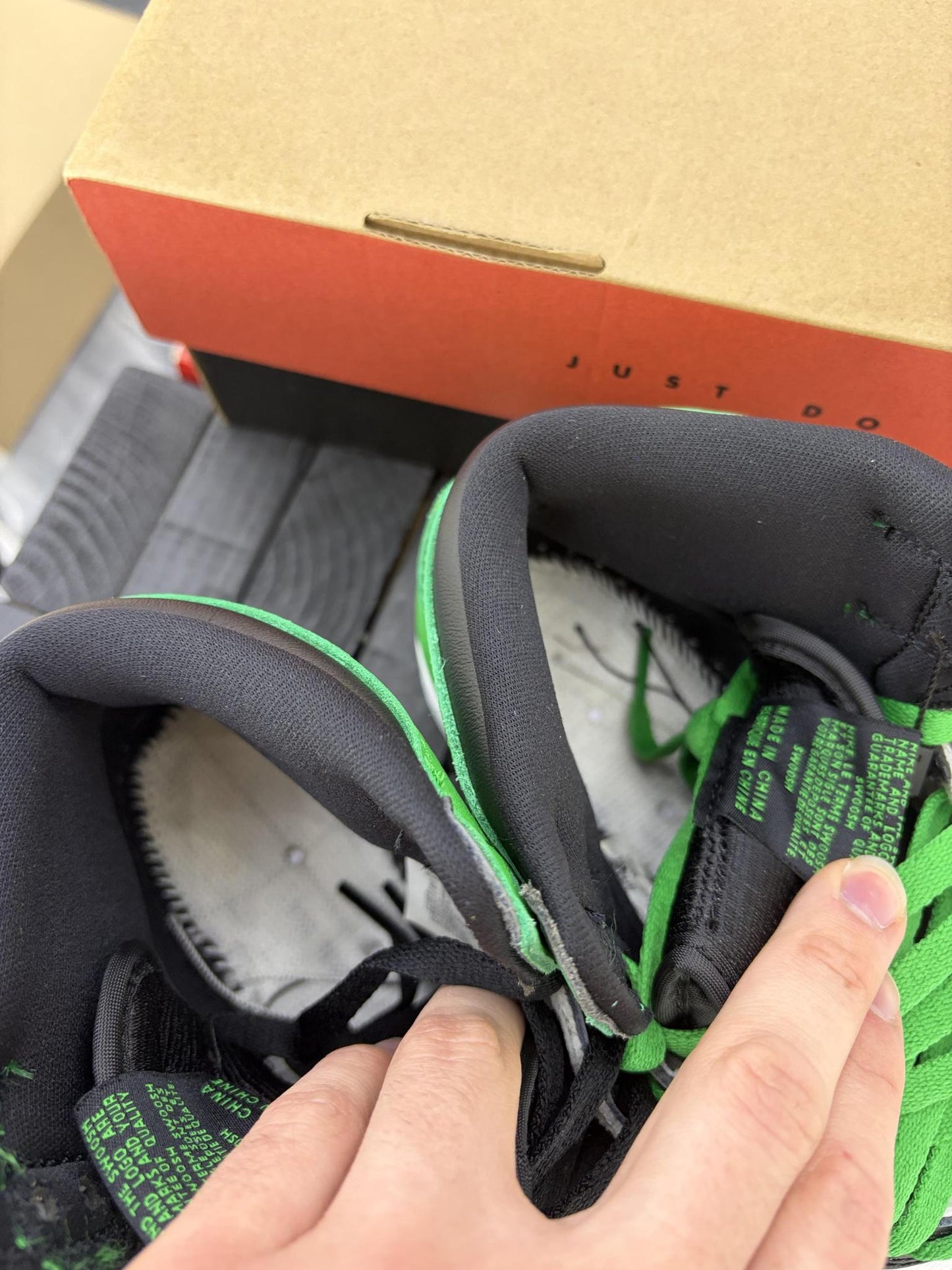 Jordan 1 "Lucky Green" Used Size 6.5Y/8W