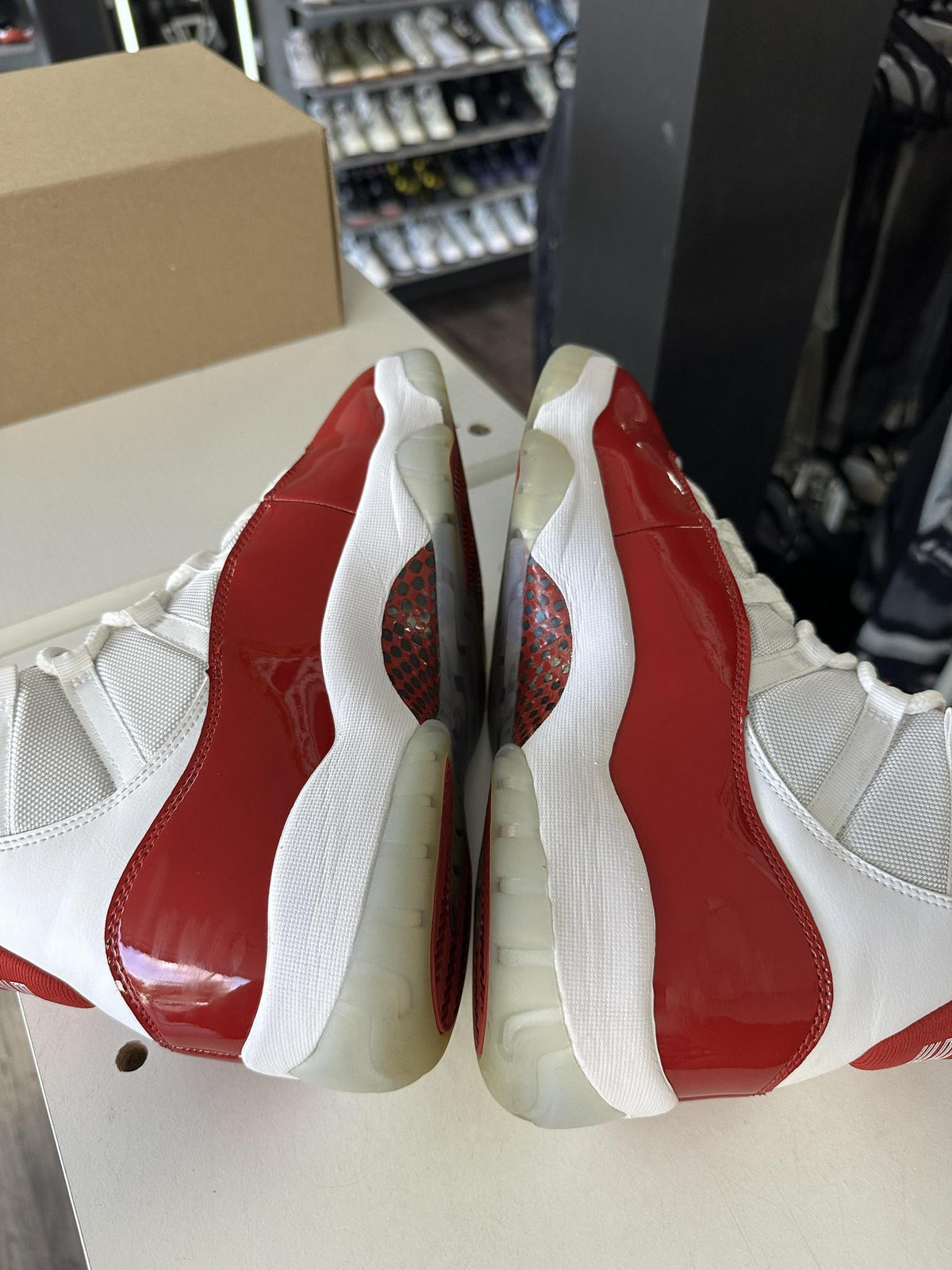 Jordan 11 "Cherry" Size 11.5 Used