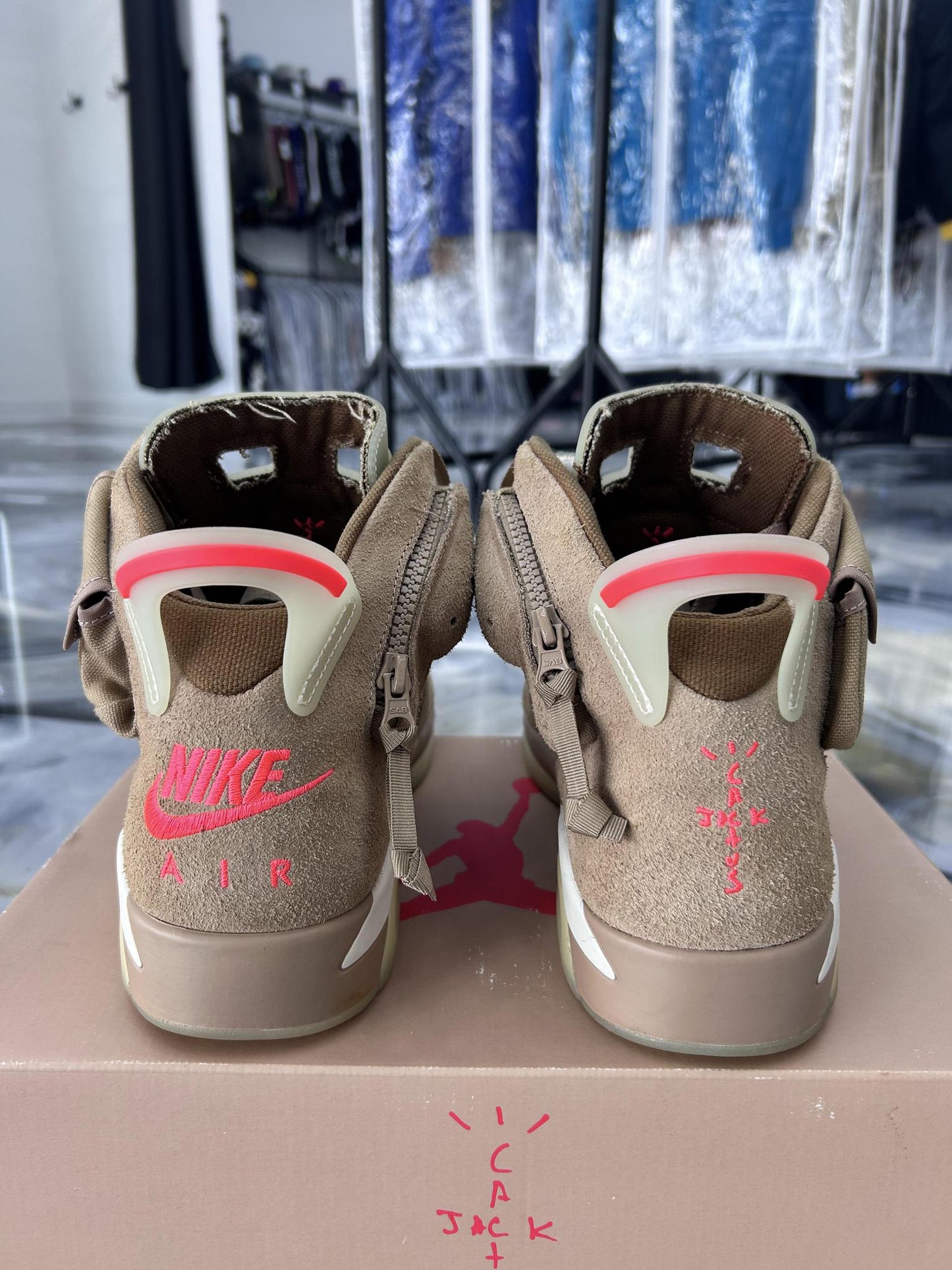 Jordan 6 X Travis Scott "British Khaki" Used Size 13