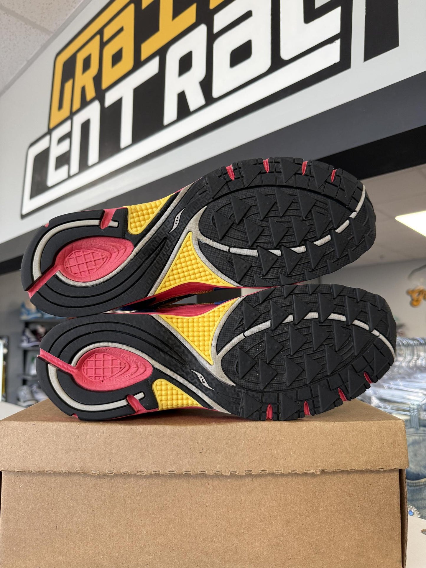 Saucony Grid Jazz 9 x Jae Tips "I Love You But Im Busy" Used Size 14