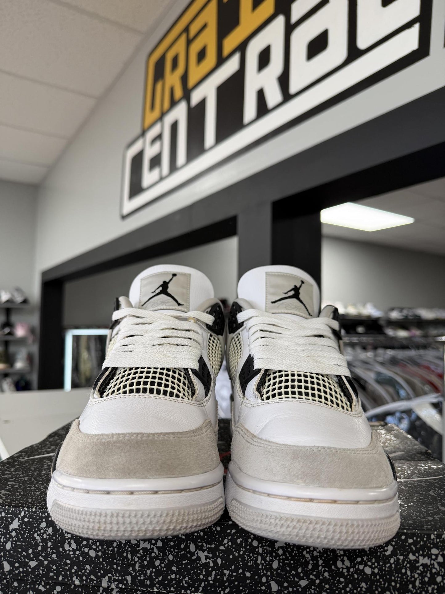 Jordan 4 "Military Black" Used Size 10