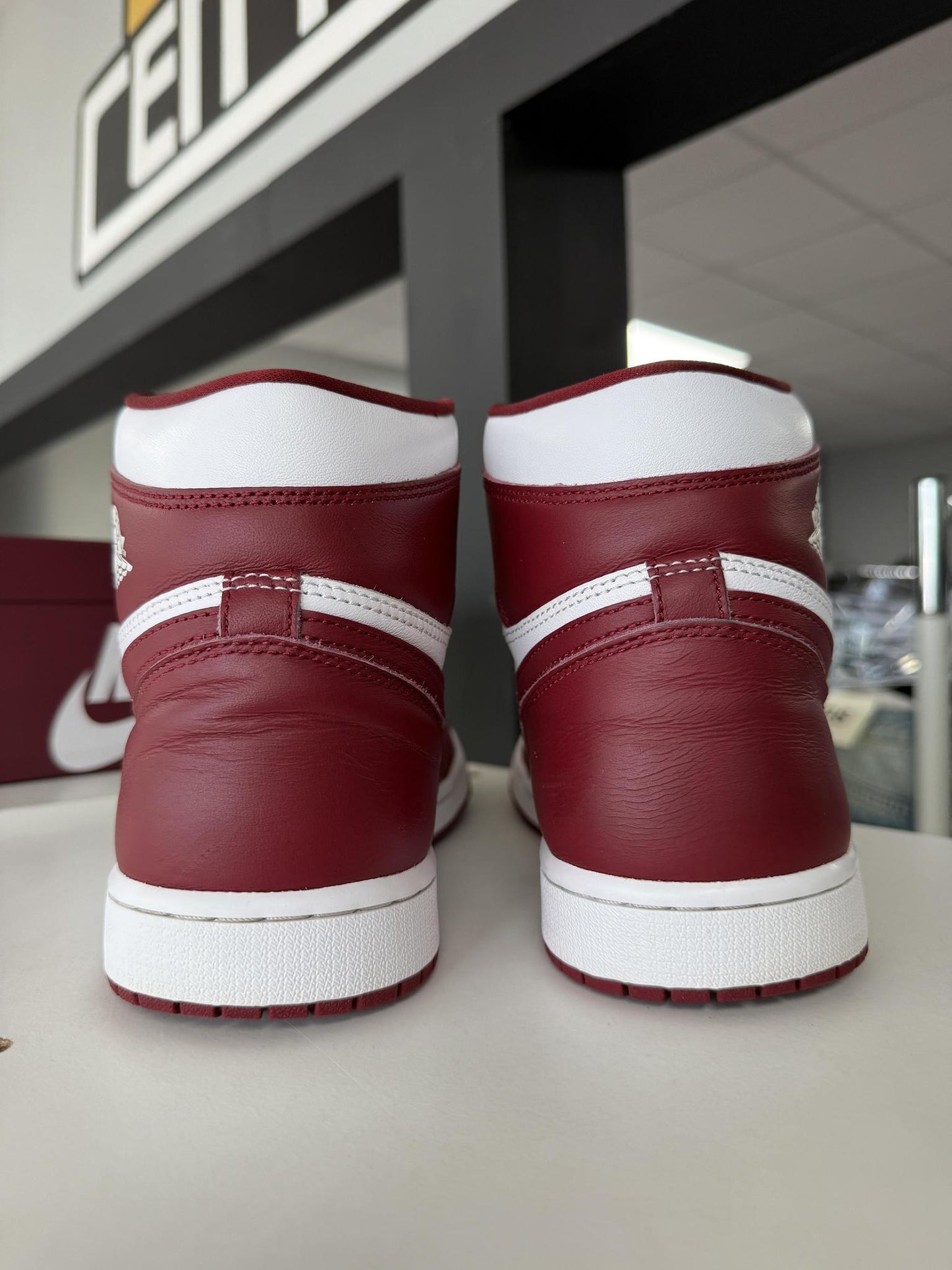 Jordan 1 "Team Red" Used Size 11.5