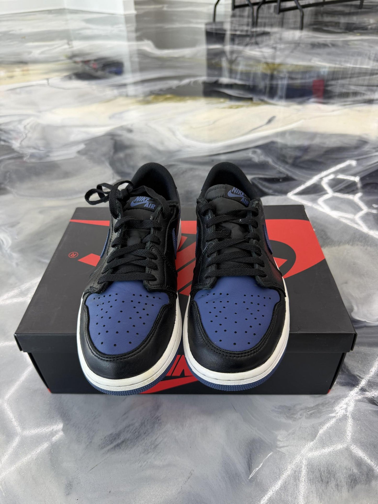 Jordan 1 Low "Valerian Blue" Used Size 11