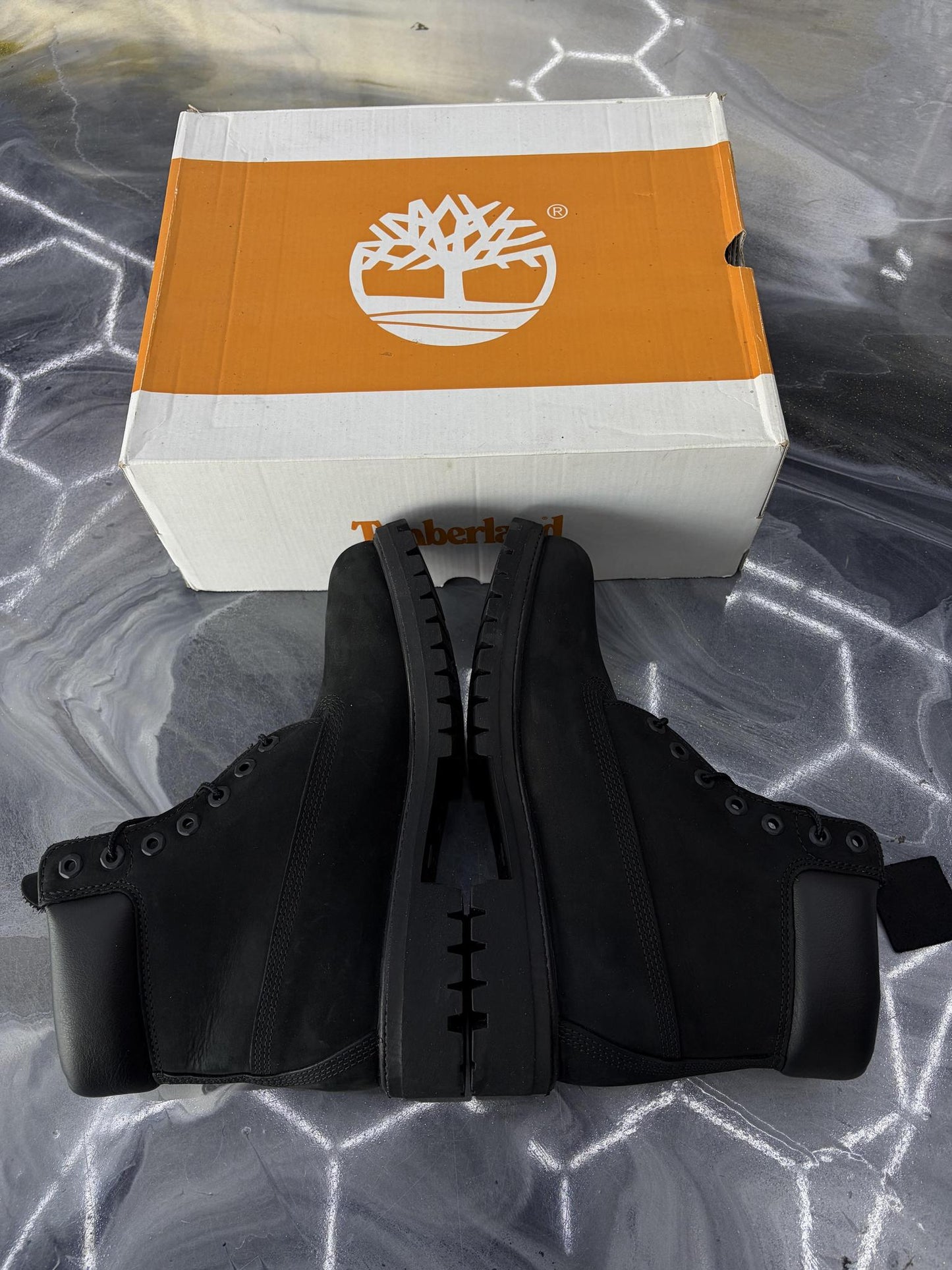 Timberland 6 Inch Boot "Black" Used Size 9.5